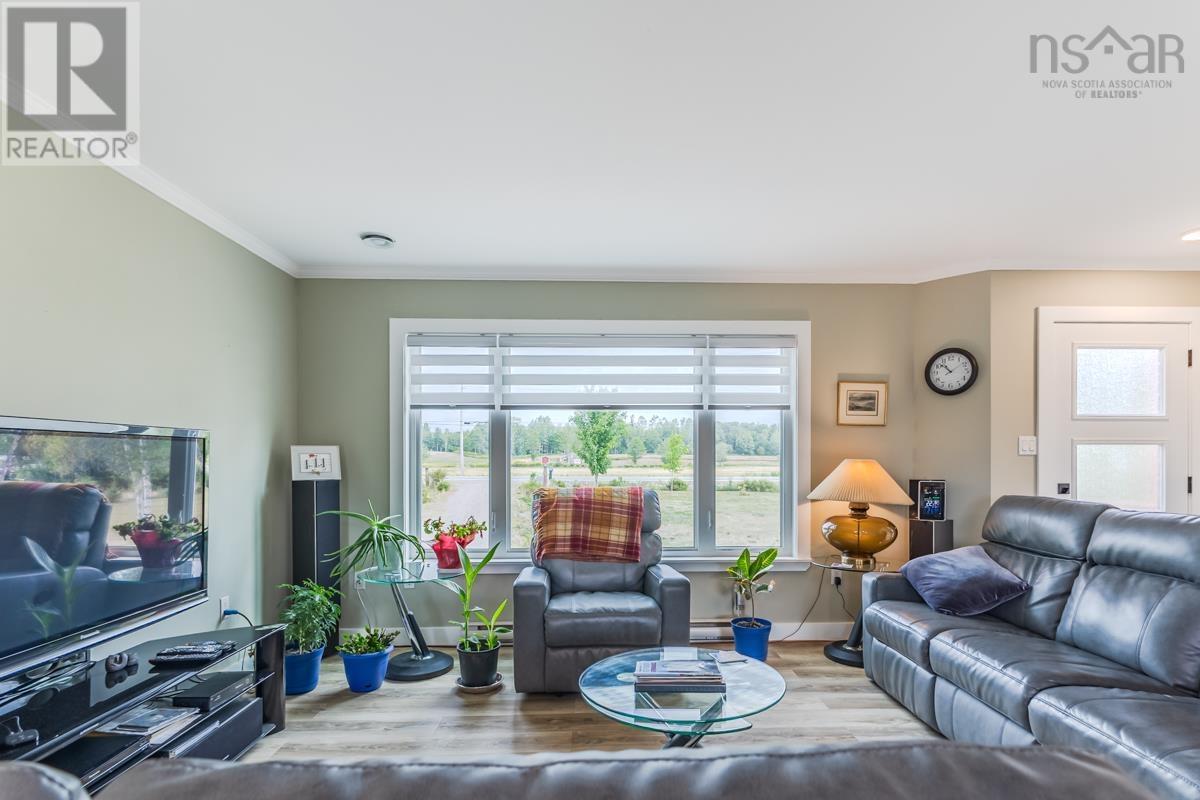 7048 Highway 2, Portapique, Nova Scotia  B0M 1B0 - Photo 6 - 202607054