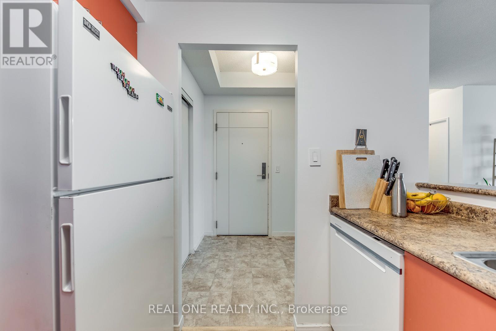 1005 - 2267 Lake Shore Boulevard W, Toronto, Ontario  M8V 3X2 - Photo 15 - W12987998