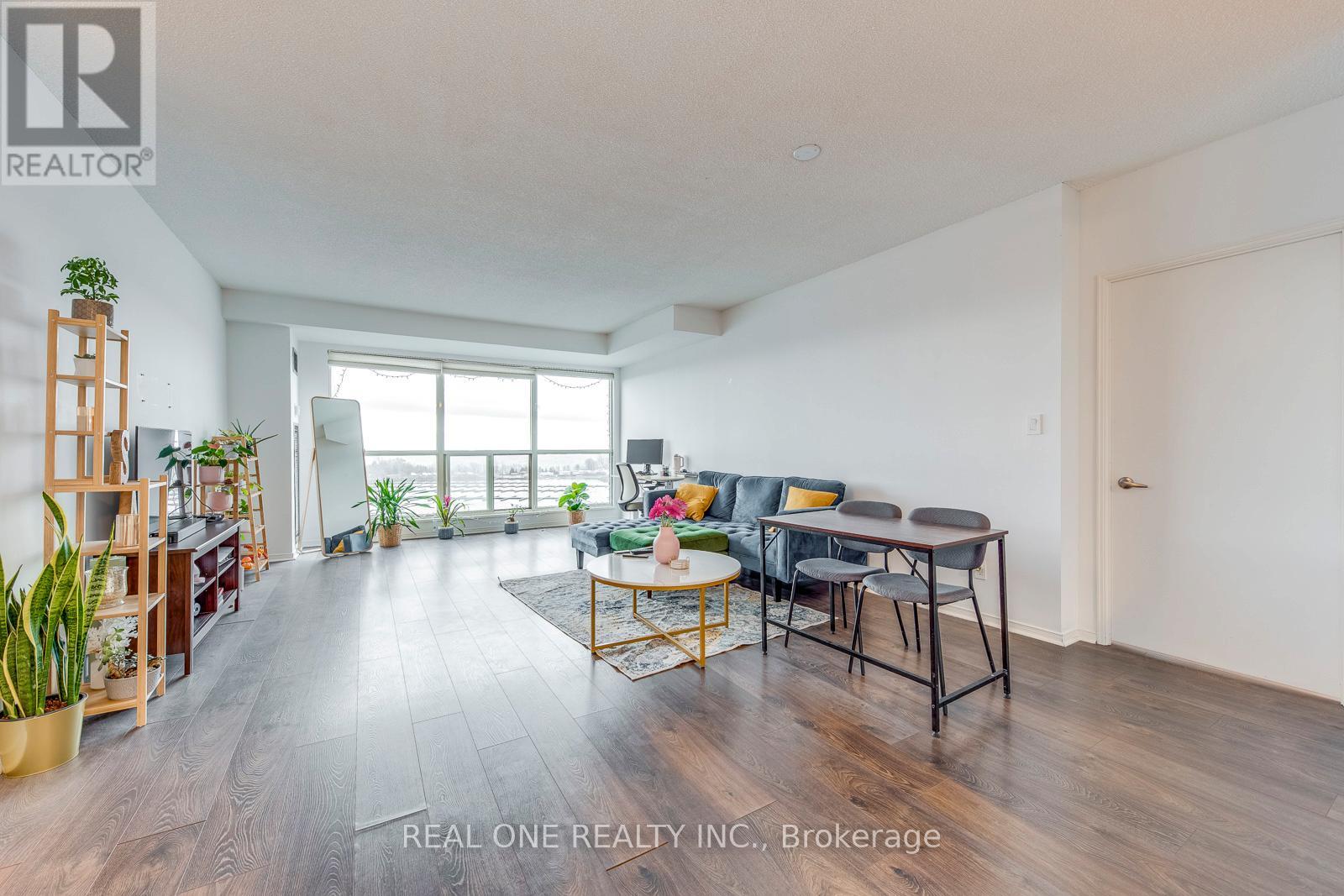 1005 - 2267 Lake Shore Boulevard W, Toronto, Ontario  M8V 3X2 - Photo 6 - W12987998