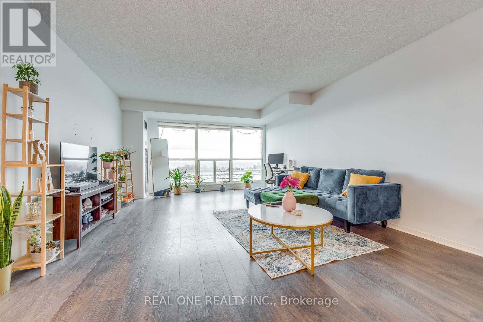 1005 - 2267 Lake Shore Boulevard W, Toronto, Ontario  M8V 3X2 - Photo 8 - W12987998