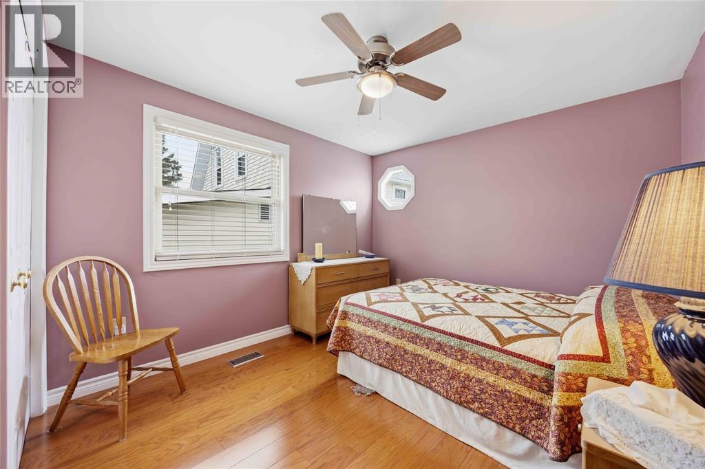 4361 Third Street, Petrolia, Ontario  N0N 1R0 - Photo 14 - 26007555