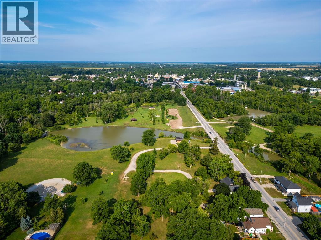 4361 Third Street, Petrolia, Ontario  N0N 1R0 - Photo 41 - 26007555