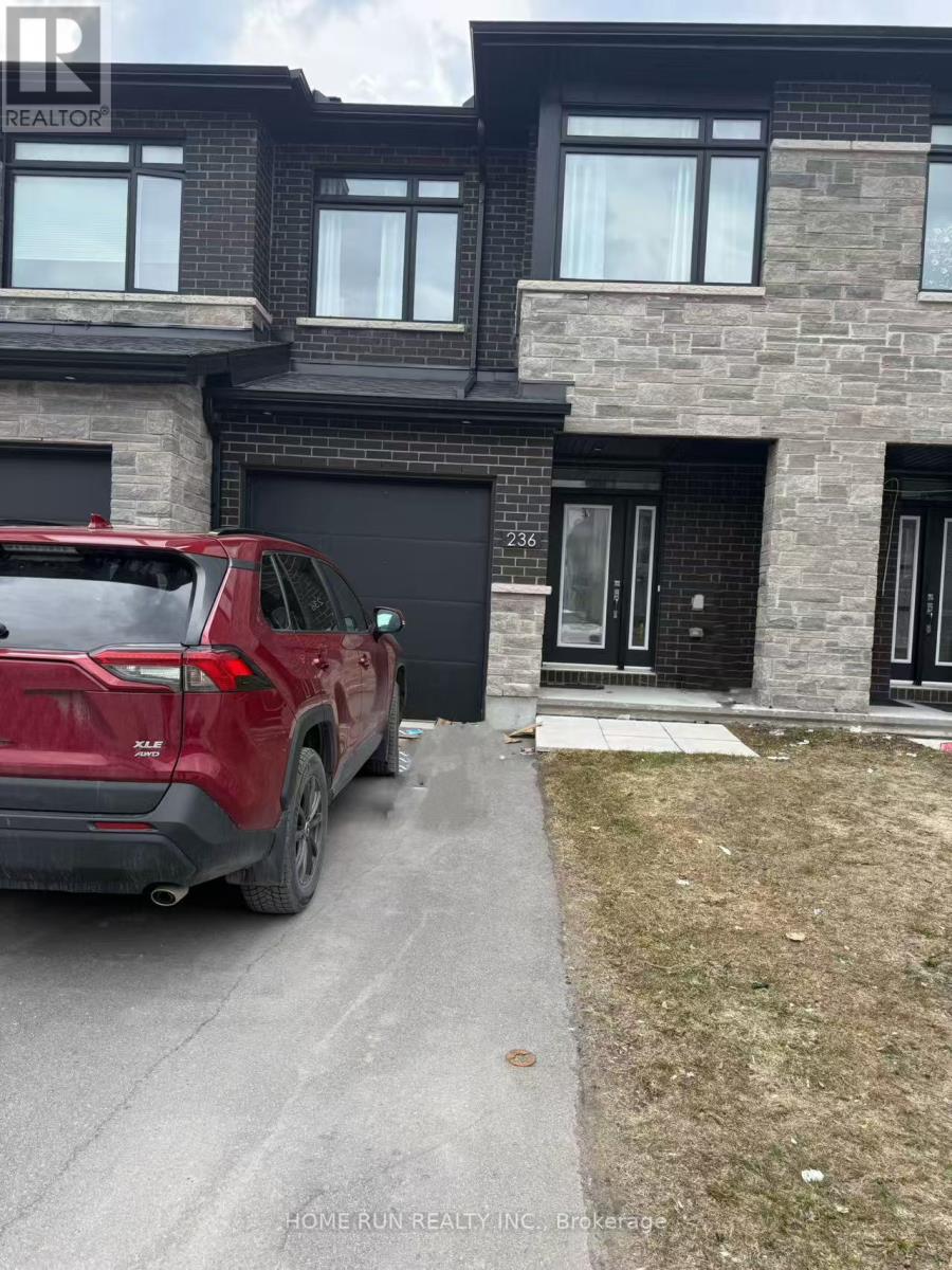 236 SHEAF ROW N, Ottawa, Ontario