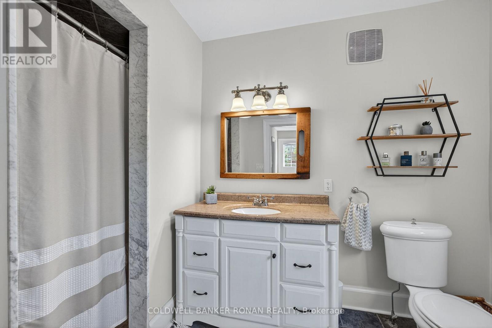 22 Centre Street N, New Tecumseth, Ontario  L0G 1A0 - Photo 28 - N12794022