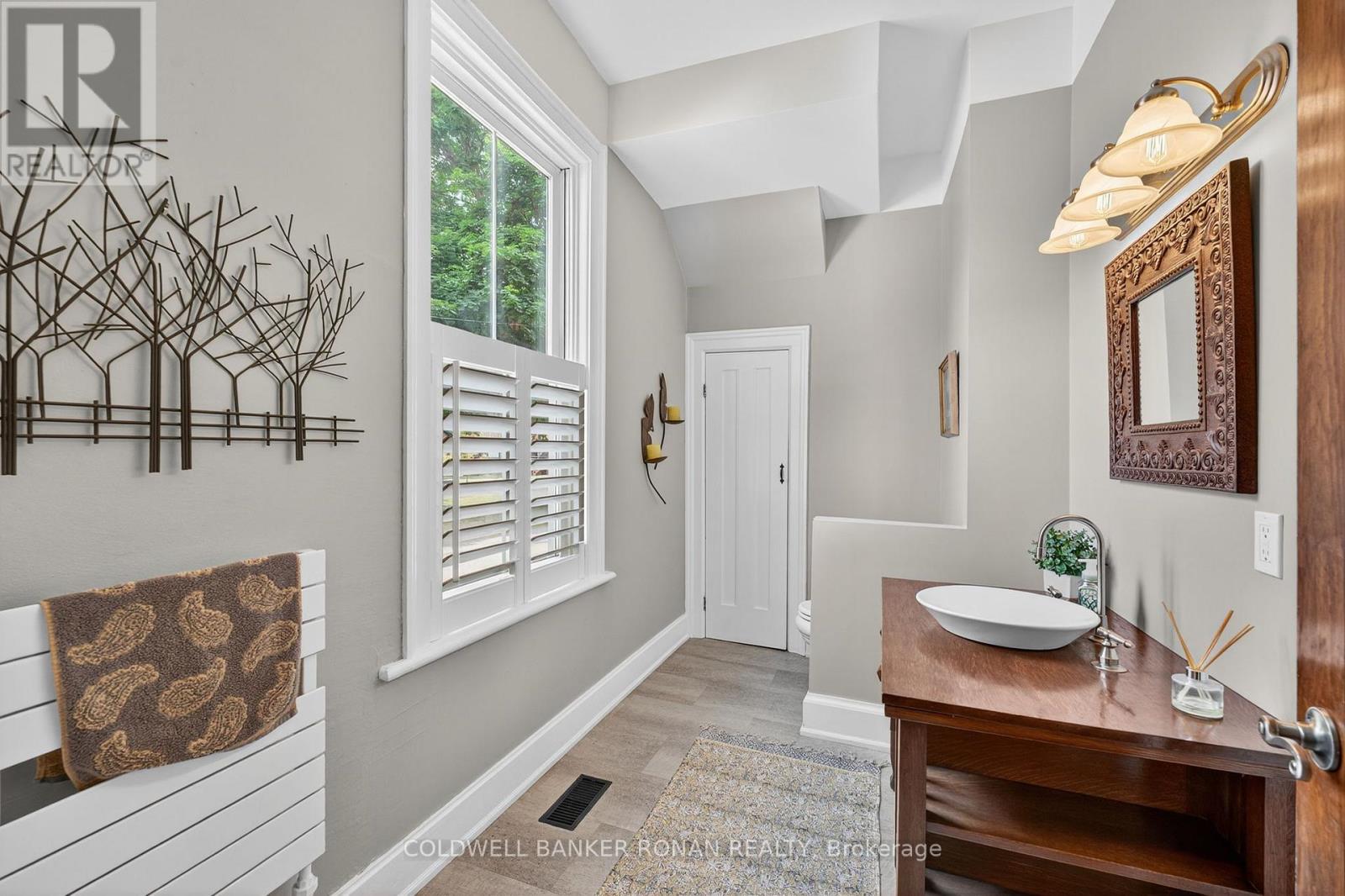 22 Centre Street N, New Tecumseth, Ontario  L0G 1A0 - Photo 6 - N12794022