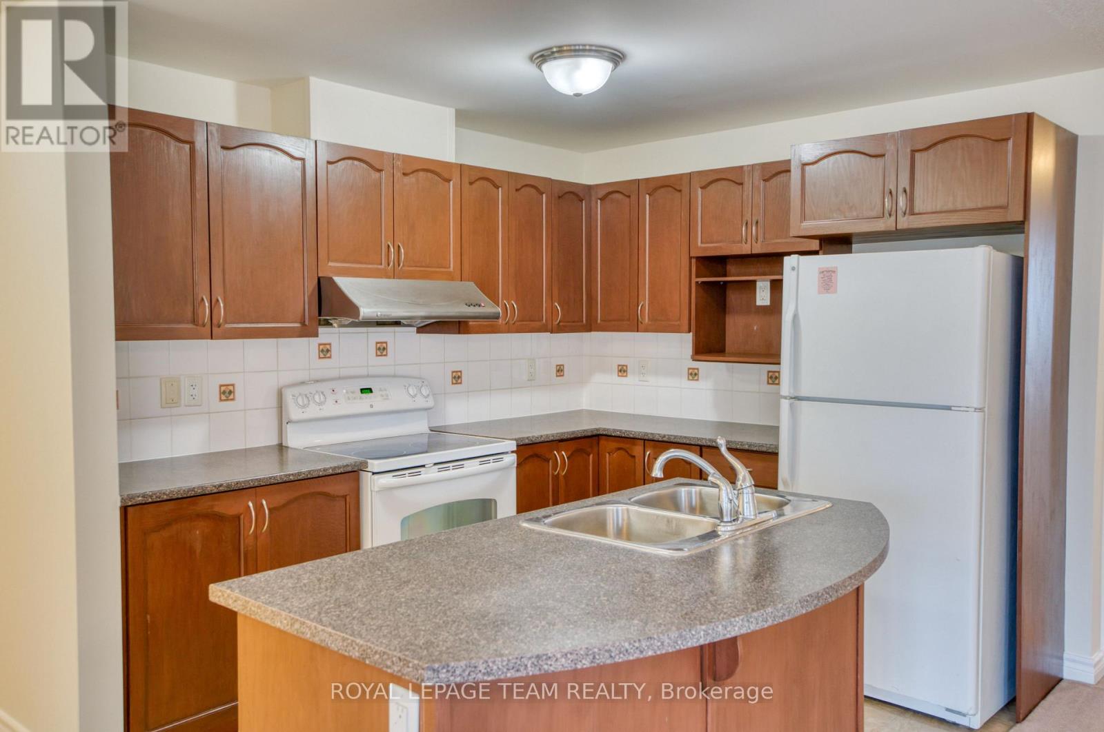 7 - 176 Paseo Private, Ottawa, Ontario K2G 4N7 - Photo 6 - X12686506