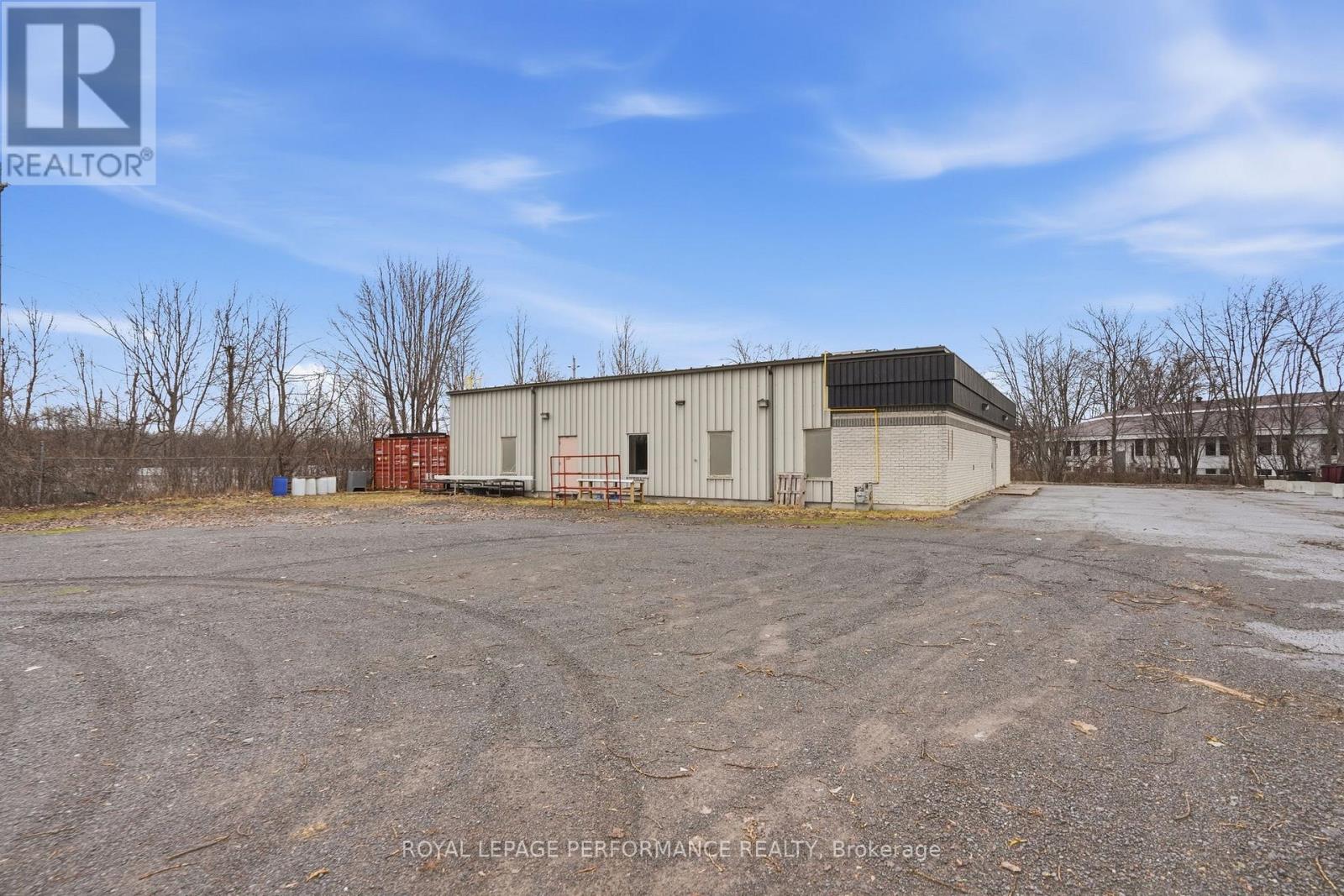 57 Main Street W, Hawkesbury, Ontario  K6A 2H3 - Photo 2 - X12982046