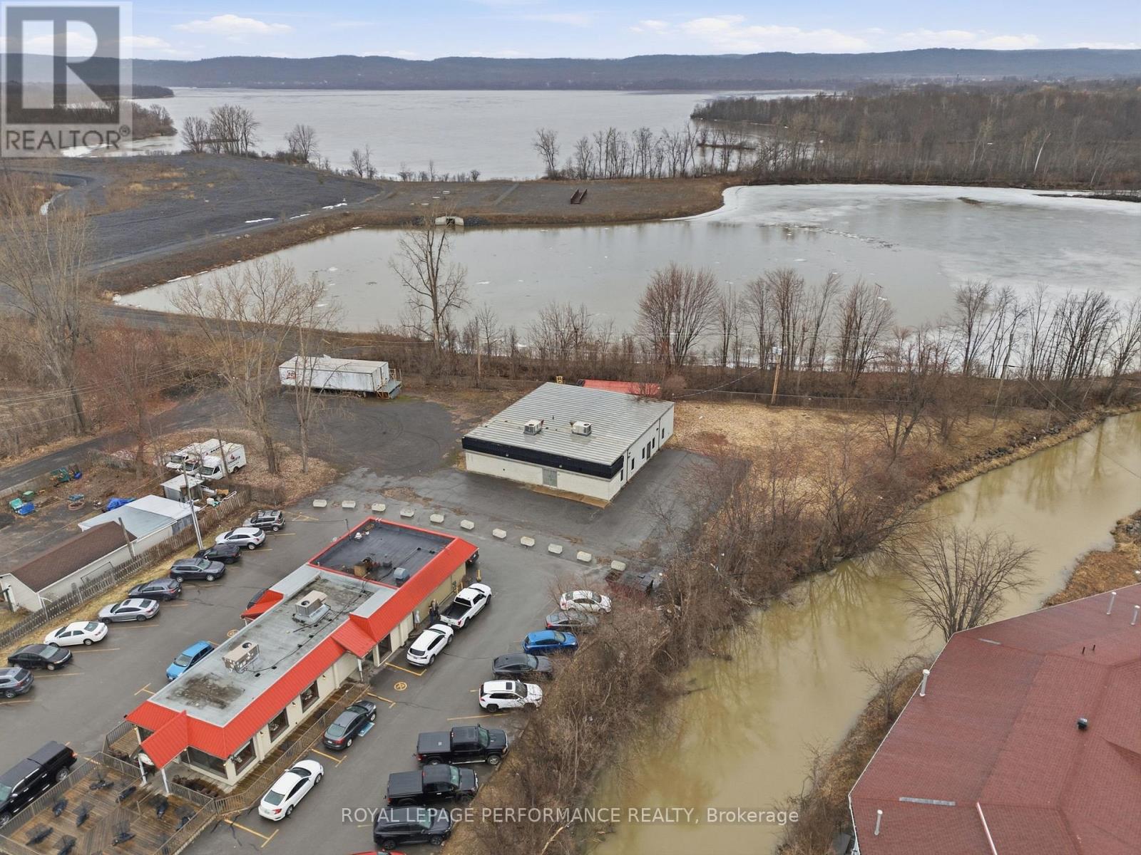 57 Main Street W, Hawkesbury, Ontario  K6A 2H3 - Photo 5 - X12982046