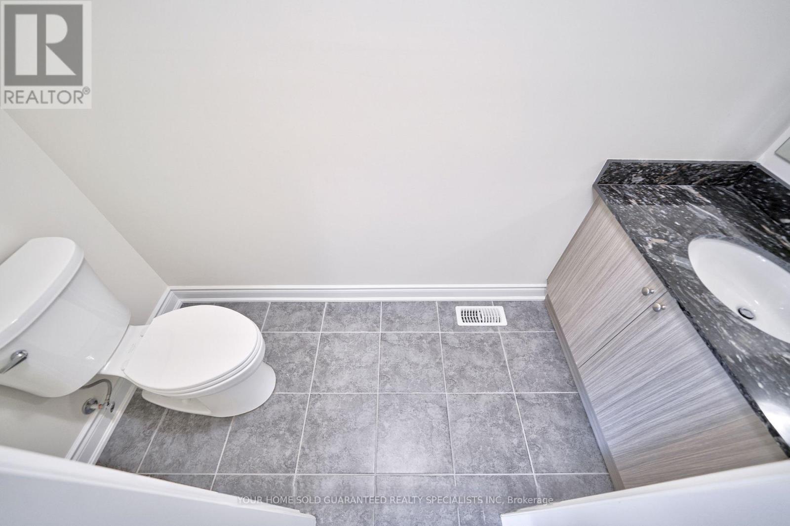 14 Bennington Road, Newmarket, Ontario  L3X 0M8 - Photo 22 - N12988006