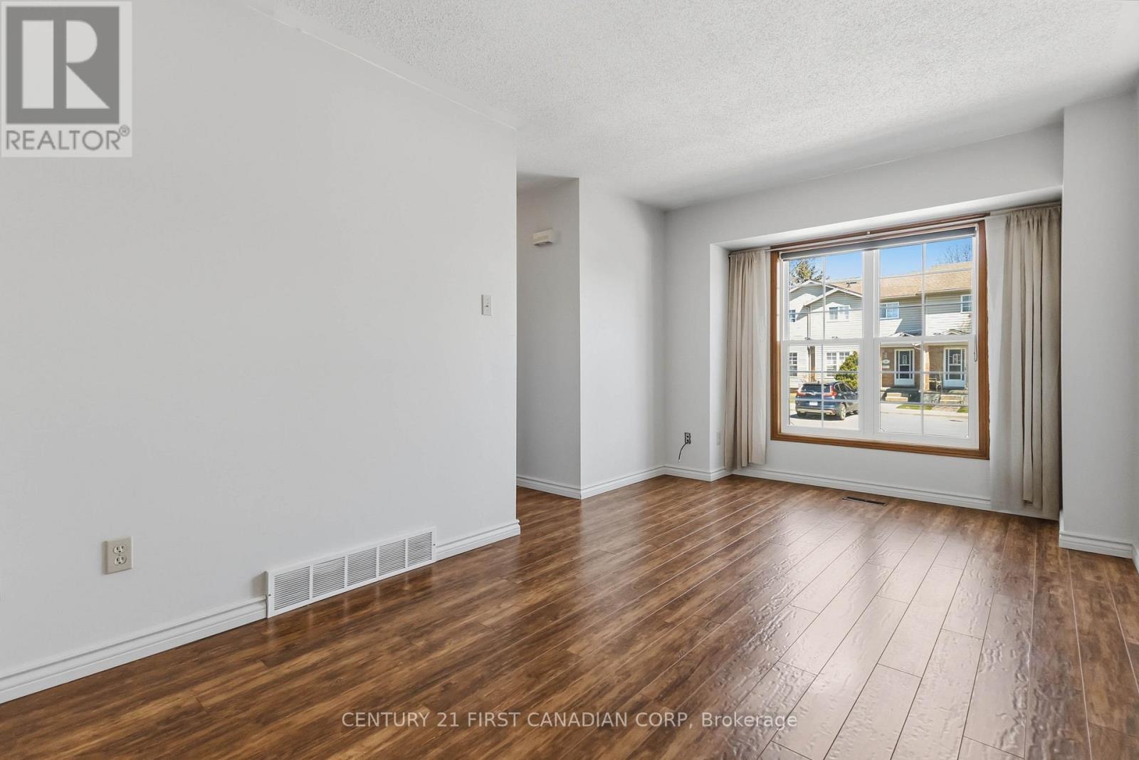 7 - 1920 Marconi Boulevard, London East, Ontario  N5V 4X8 - Photo 13 - X12988022