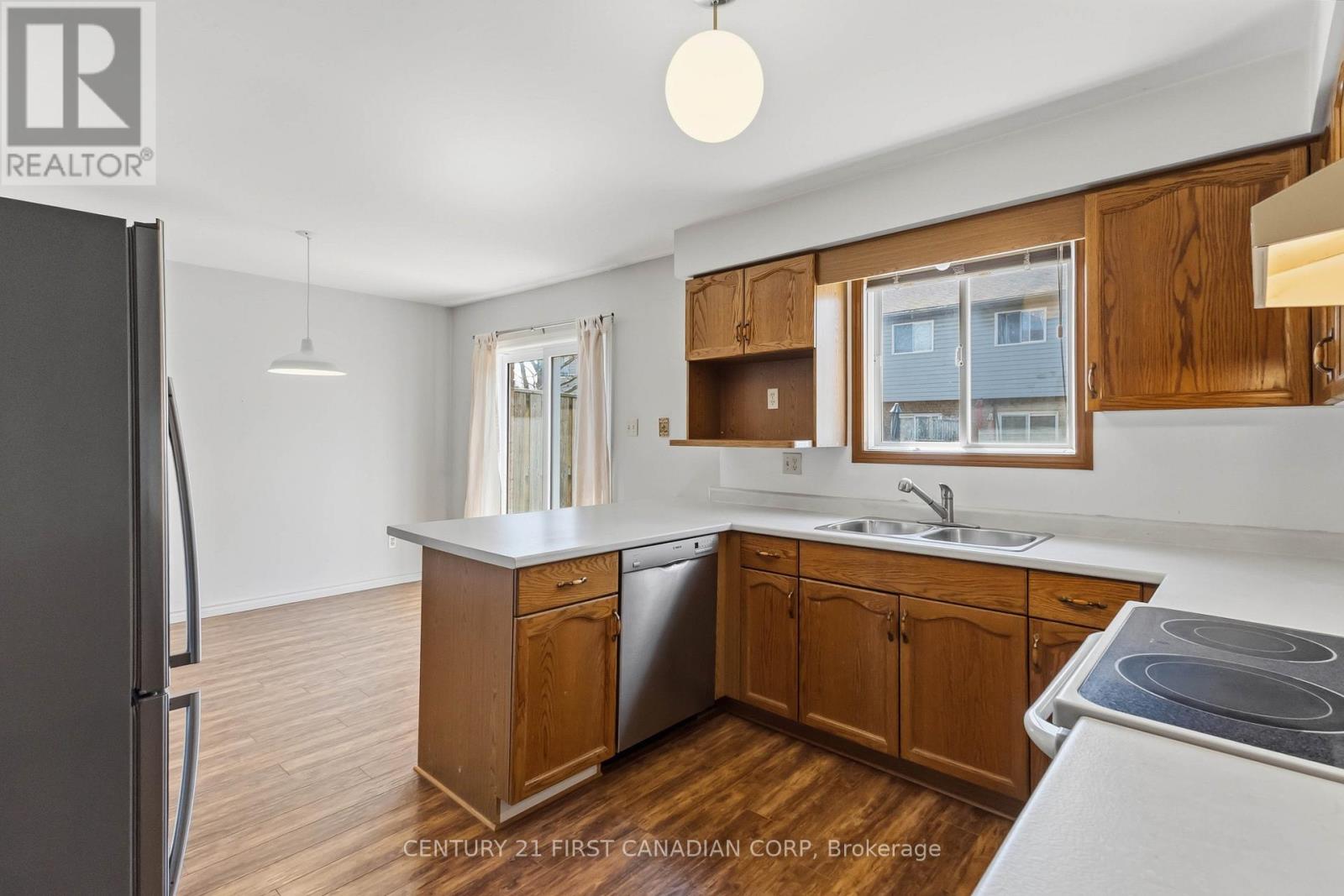 7 - 1920 Marconi Boulevard, London East, Ontario  N5V 4X8 - Photo 24 - X12988022