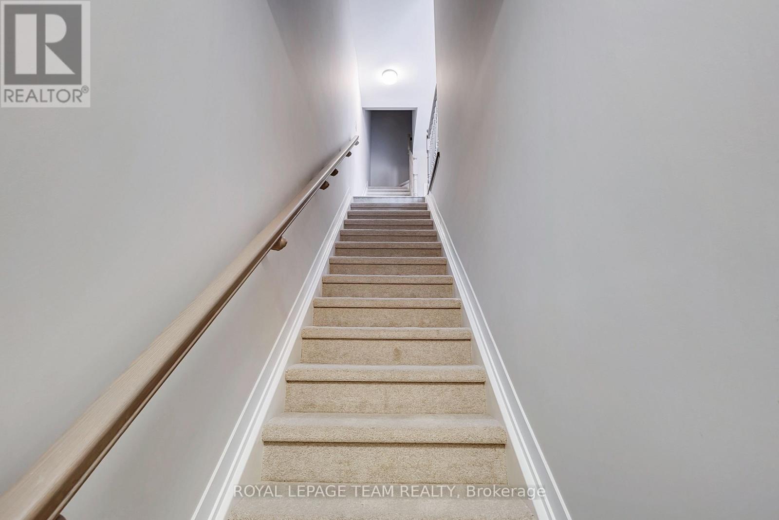 904 Parnian Private, Ottawa, Ontario  K2J 7K6 - Photo 2 - X12988026
