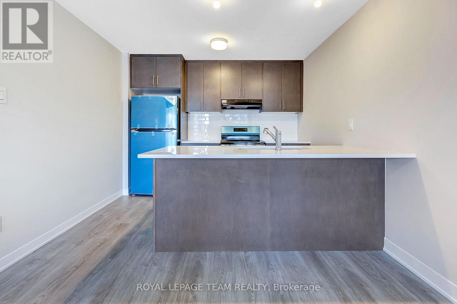 904 Parnian Private, Ottawa, Ontario  K2J 7K6 - Photo 6 - X12988026