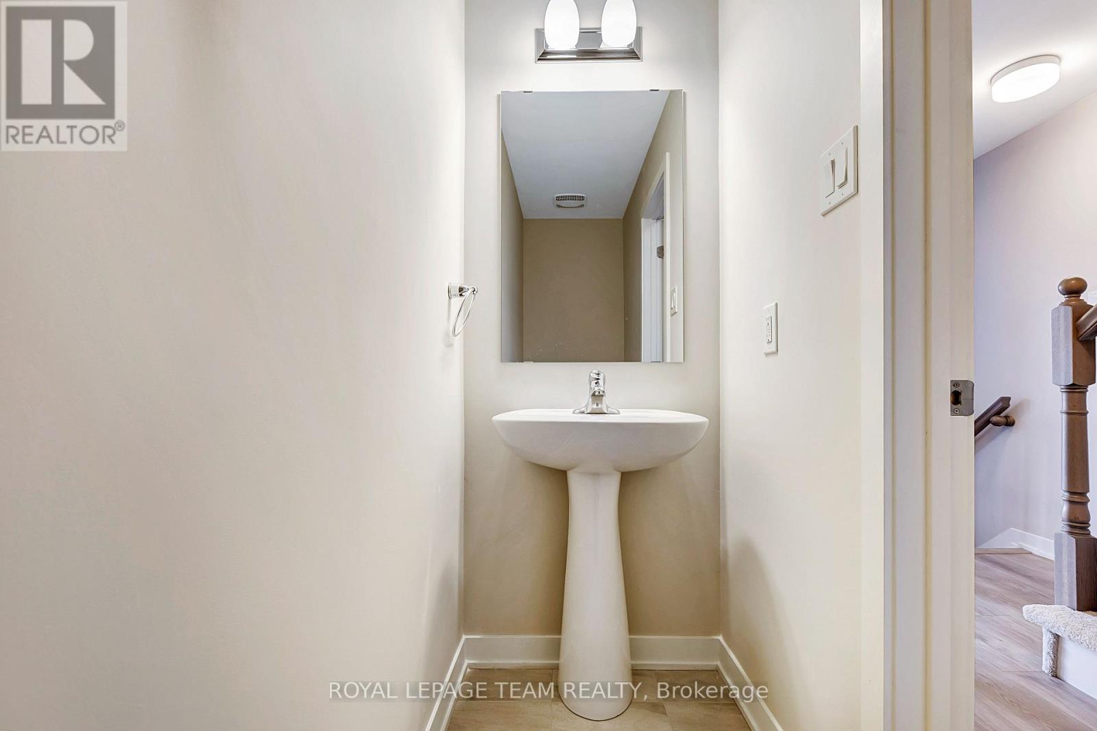 904 Parnian Private, Ottawa, Ontario  K2J 7K6 - Photo 8 - X12988026