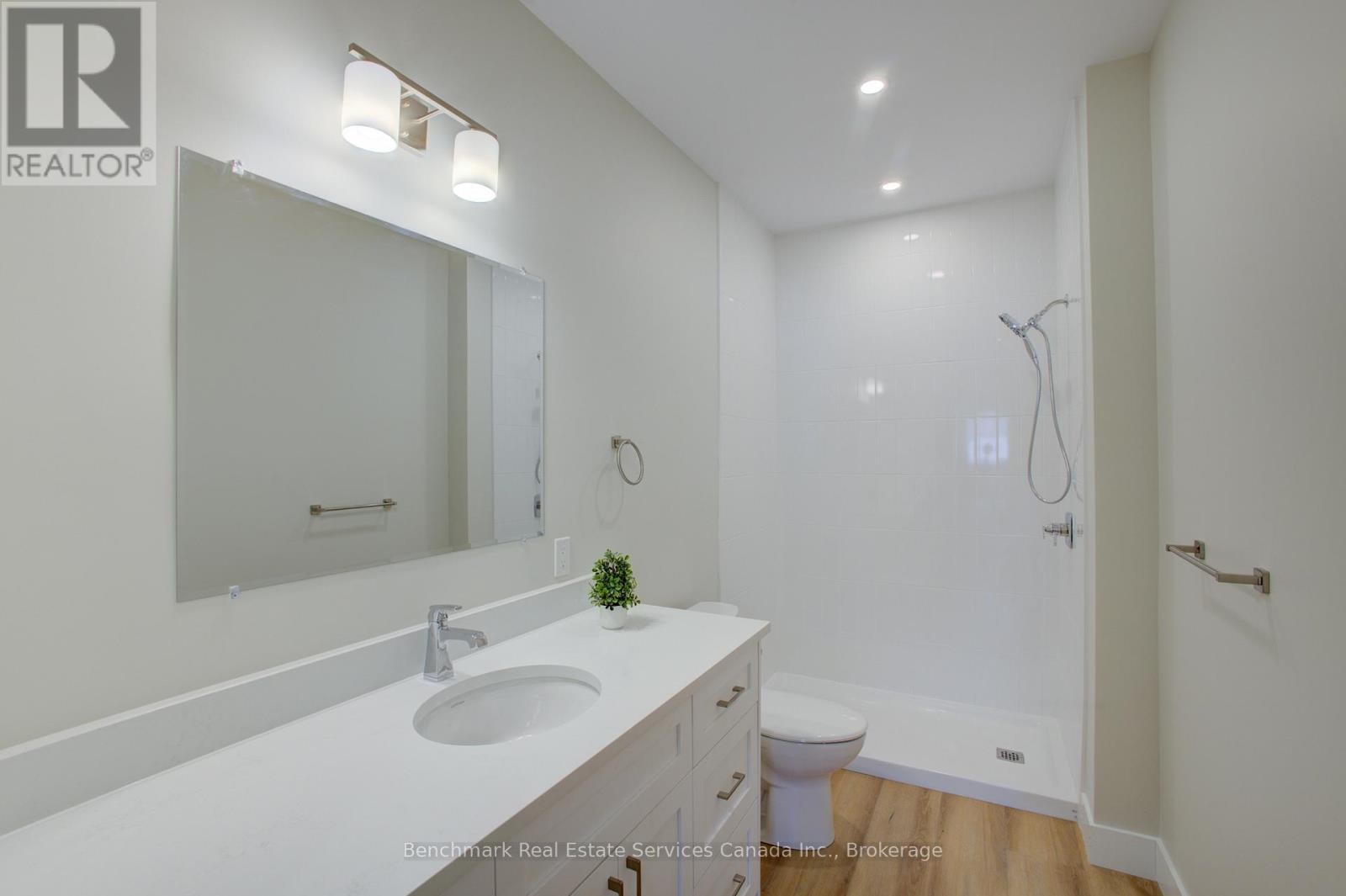 54 - 1182 Queen Street, Kincardine, Ontario  N2Z 1G4 - Photo 12 - X12988032