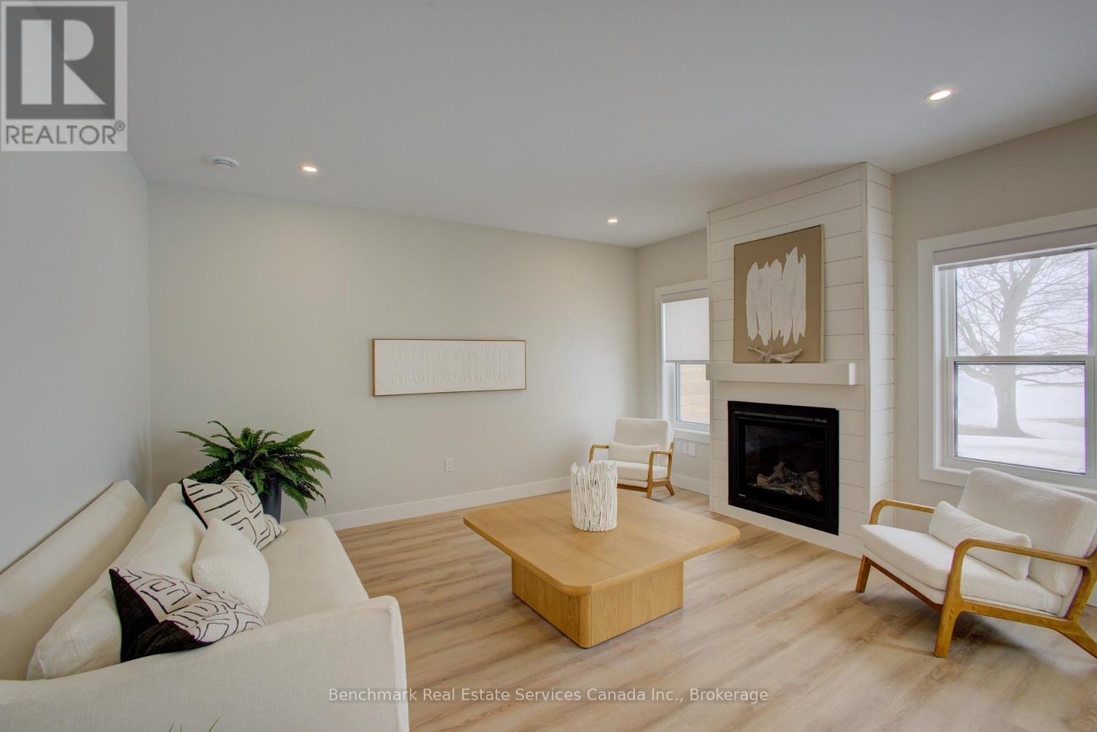 54 - 1182 Queen Street, Kincardine, Ontario  N2Z 1G4 - Photo 8 - X12988032