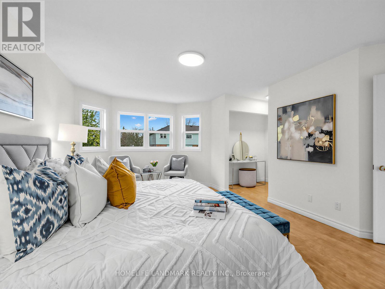 887 College Manor Drive, Newmarket, Ontario  L3Y 8G9 - Photo 16 - N12980712