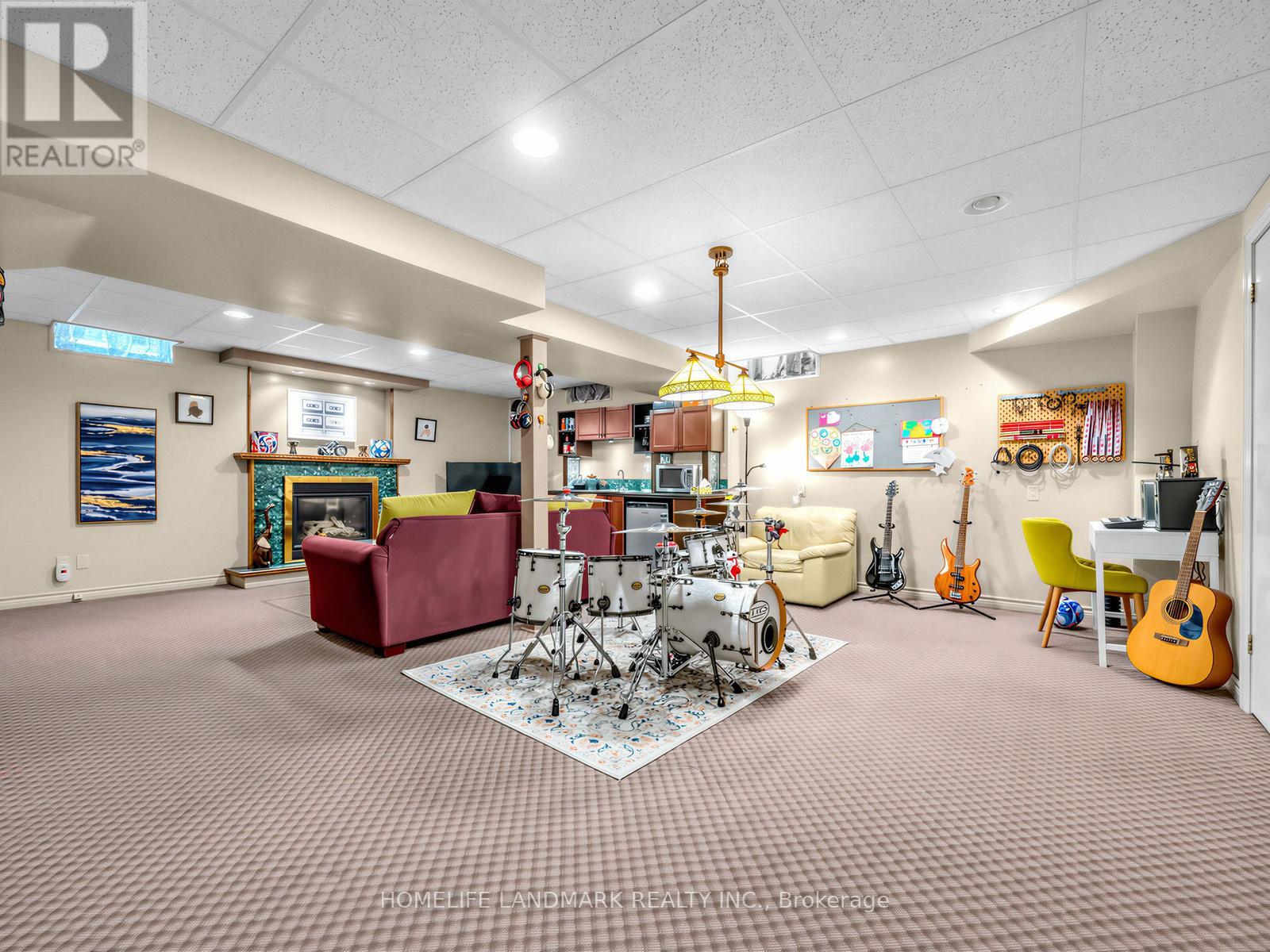 887 College Manor Drive, Newmarket, Ontario  L3Y 8G9 - Photo 25 - N12980712