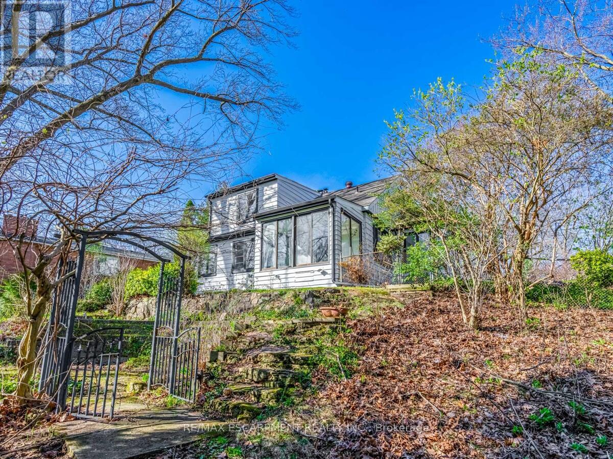 804 Shadeland Avenue, Burlington, Ontario  L7T 2M1 - Photo 36 - W12977328