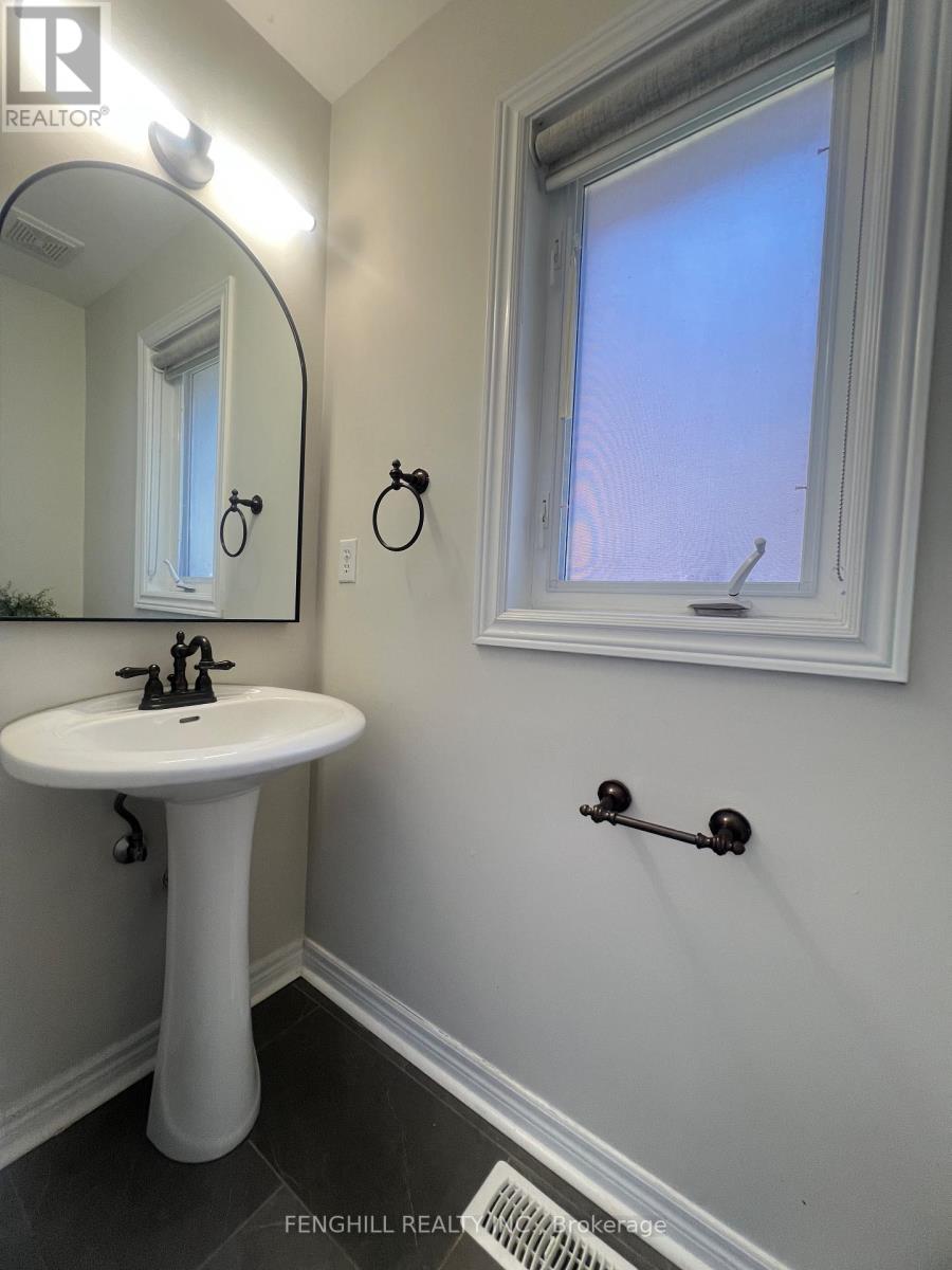 78 Autumn Hill Boulevard, Vaughan, Ontario  L4J 8Z1 - Photo 7 - N12988040