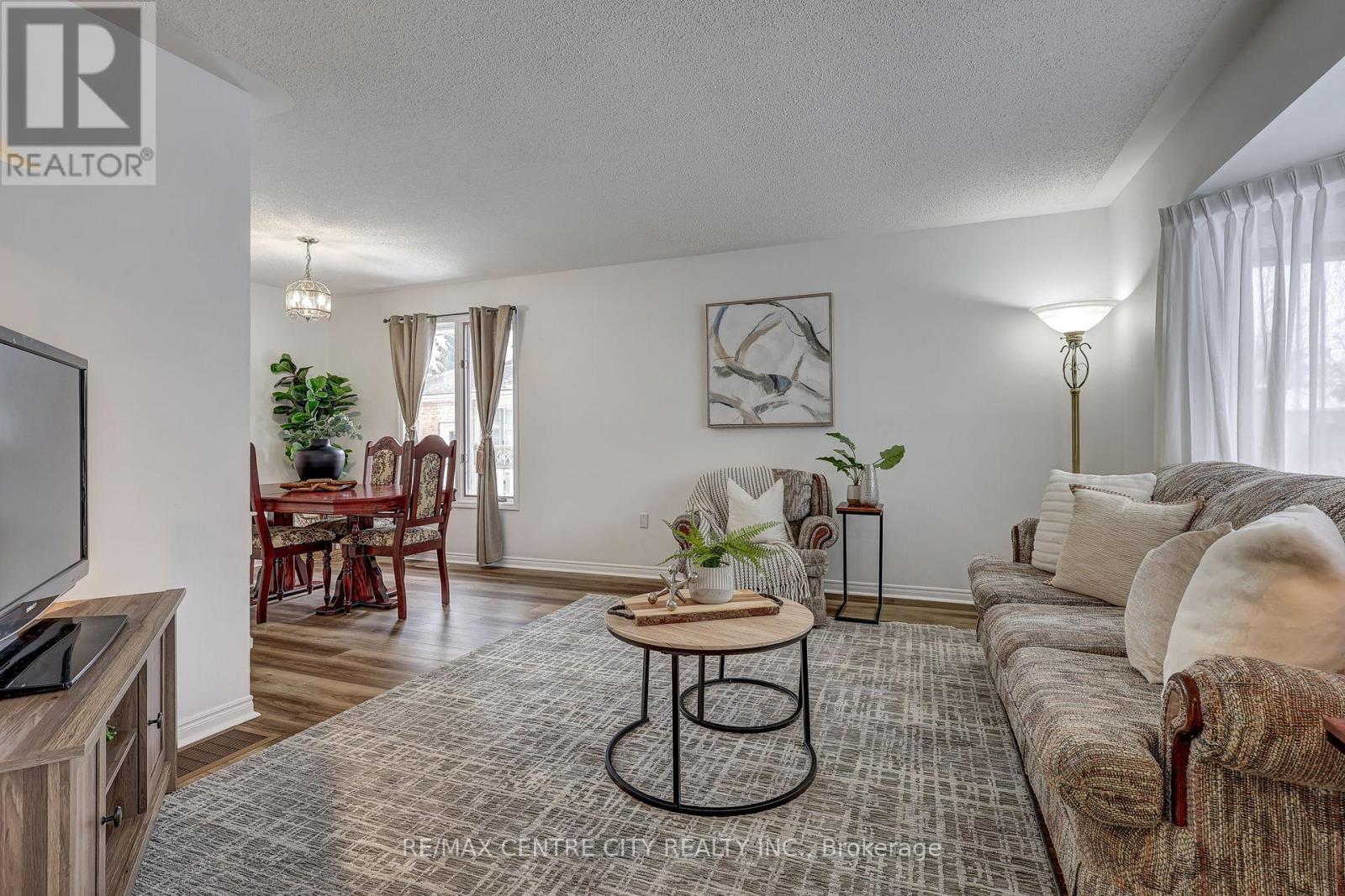 95 Dufferin Street, Aylmer, Ontario  N5H 2L9 - Photo 4 - X12906376