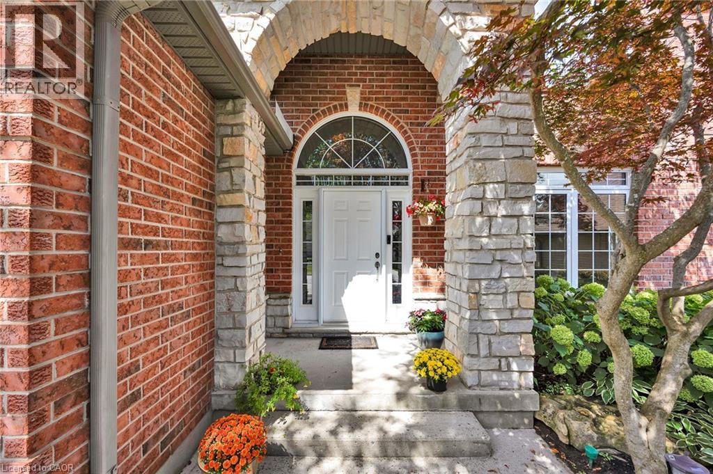 232 The Lions Gate, Waterloo, Ontario  N2L 6M5 - Photo 3 - 40814994