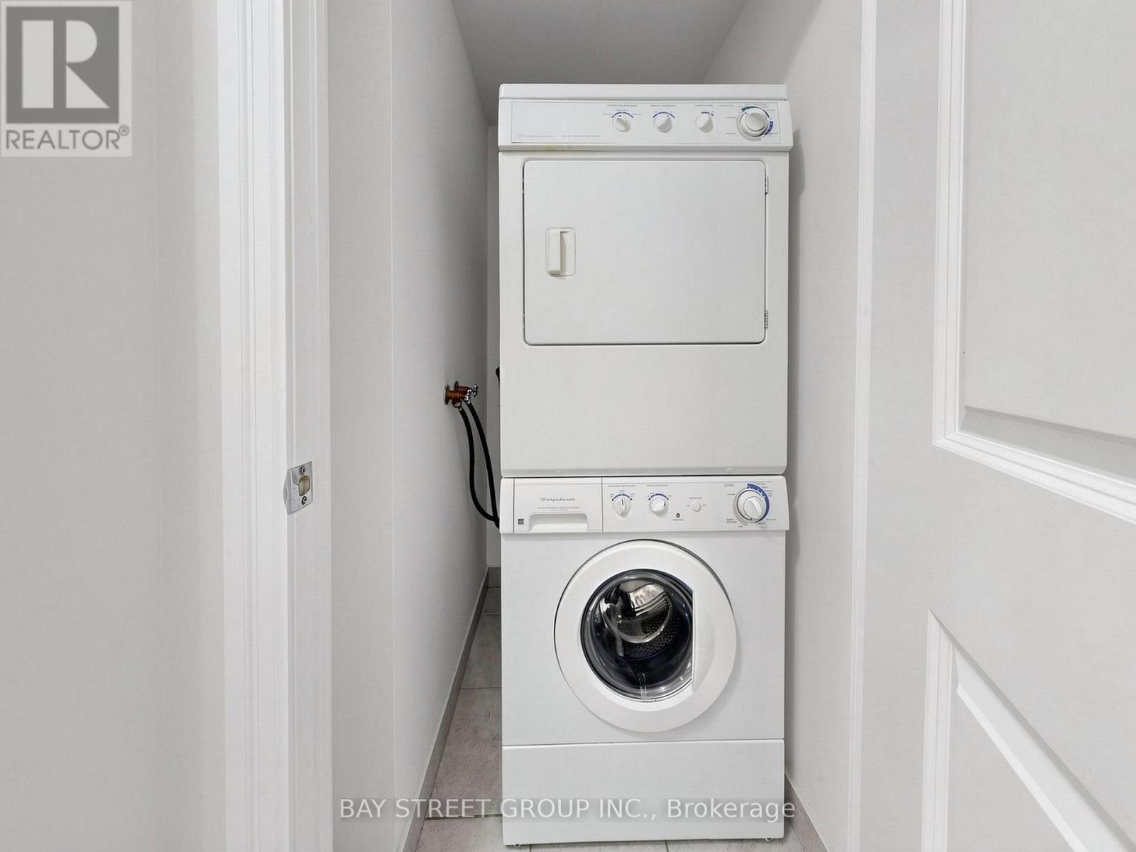 308 - 21 Upper Duke Crescent, Markham, Ontario  L6G 0B7 - Photo 22 - N12987116