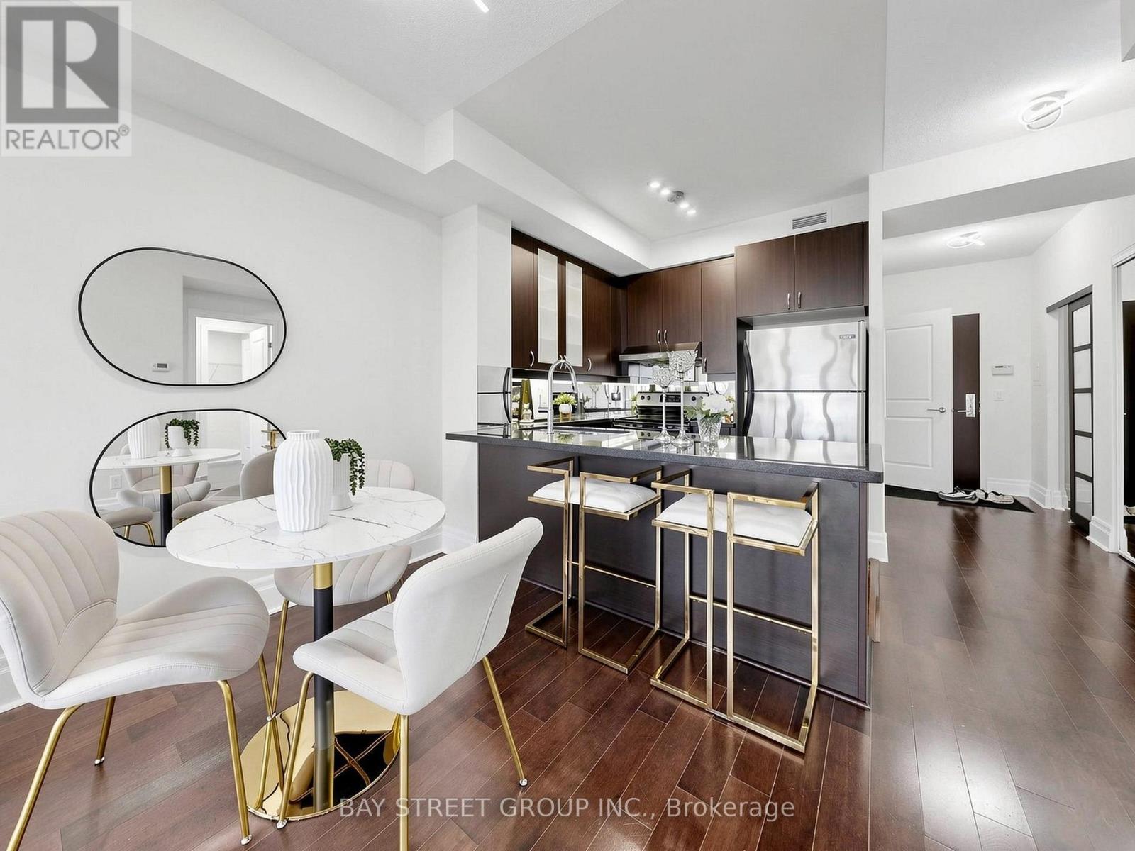 308 - 21 Upper Duke Crescent, Markham, Ontario  L6G 0B7 - Photo 9 - N12987116