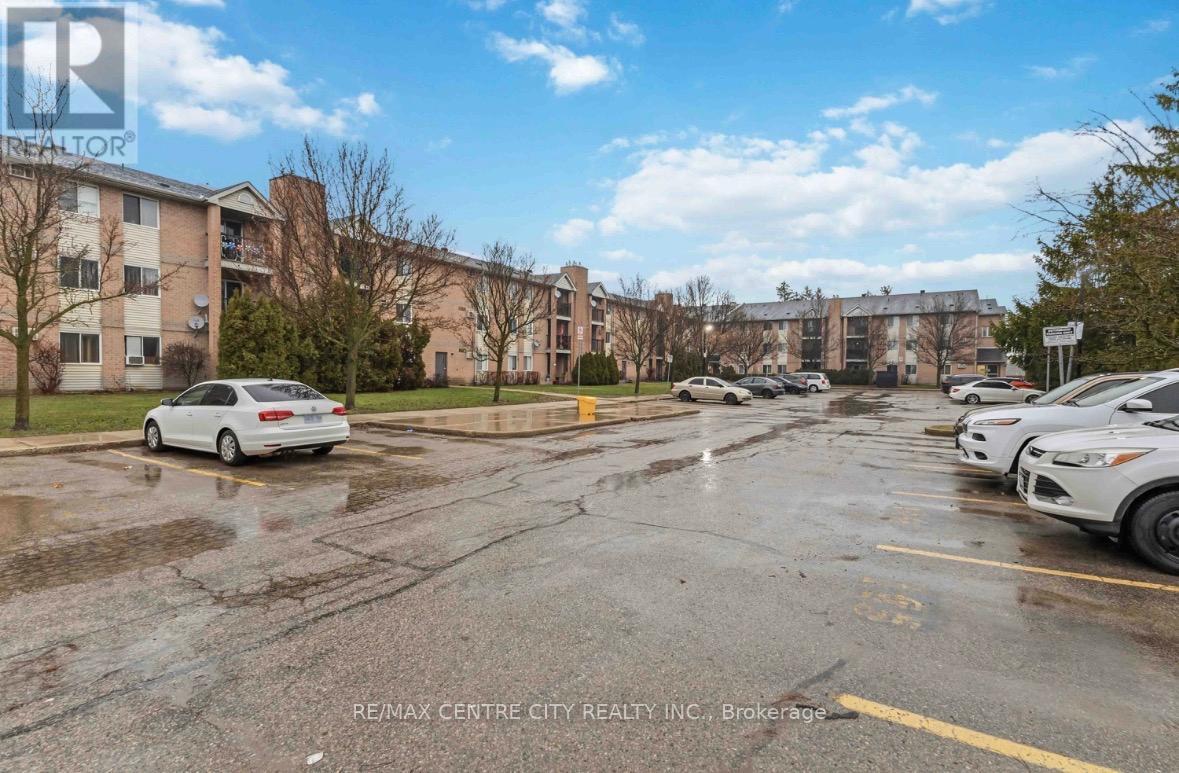 121 - 2230 Trafalgar Street, London East, Ontario  N5V 4J9 - Photo 4 - X12867492