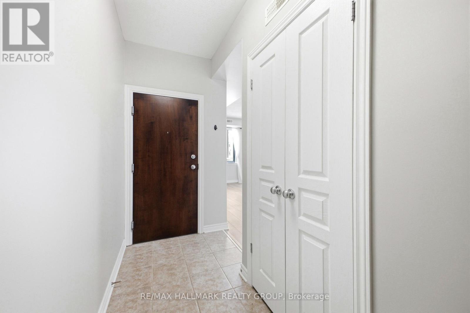 C - 170 Hornchurch Lane, Ottawa, Ontario  K2J 2T3 - Photo 4 - X12988054