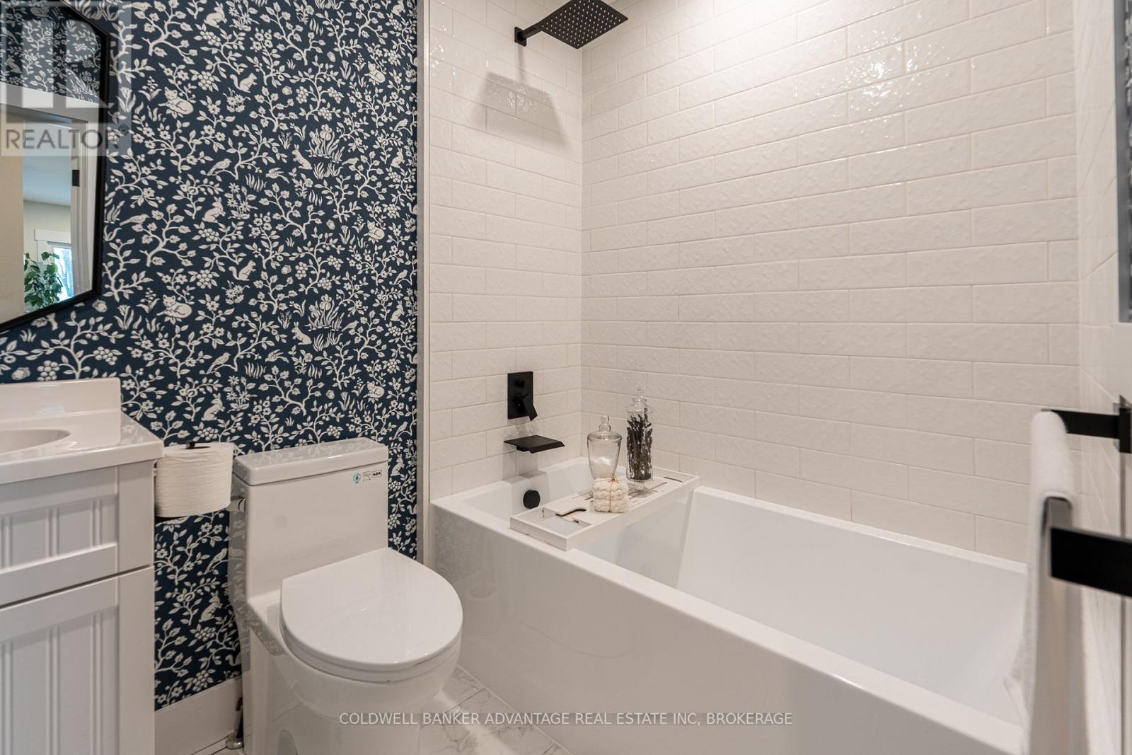 1013 Hwy 20 Highway W, Pelham, Ontario  L0C 1C0 - Photo 22 - X12988052