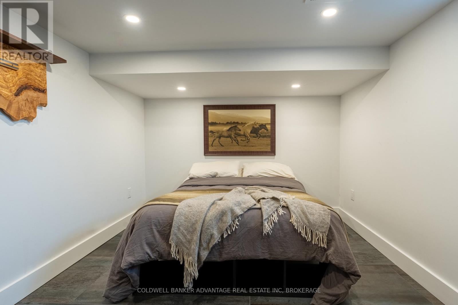 1013 Hwy 20 Highway W, Pelham, Ontario  L0C 1C0 - Photo 25 - X12988052