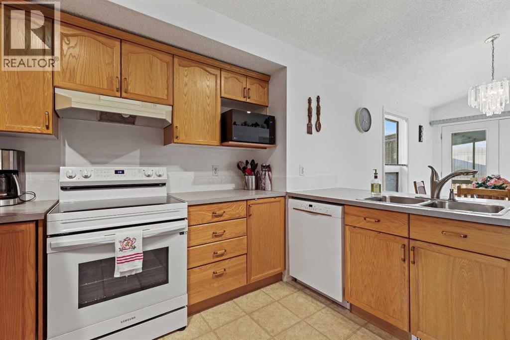 272 Saddlemead Road Ne, Calgary, Alberta  T3J 4J4 - Photo 9 - A2298441