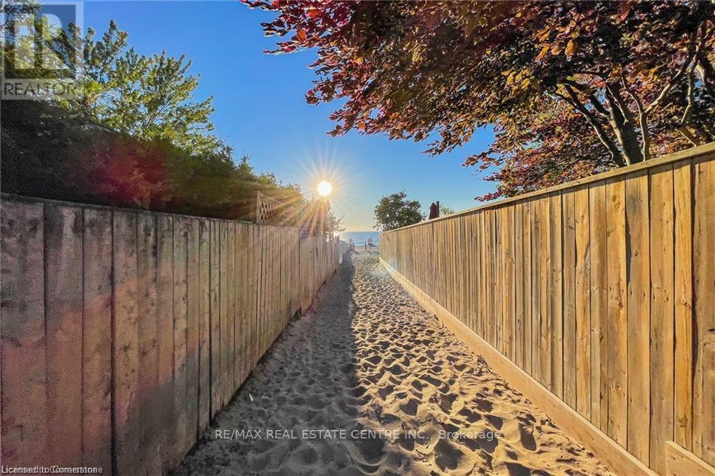 11 Dietrich Crescent, Lambton Shores, Ontario  N0M 1T0 - Photo 26 - X12988050