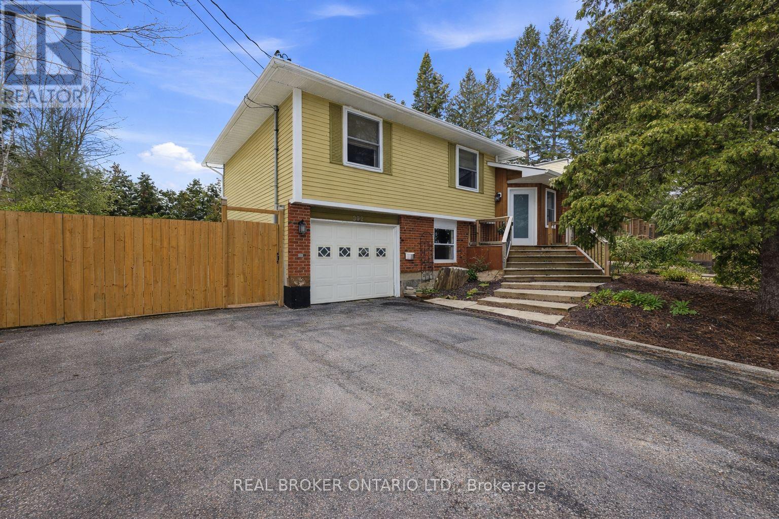 392 COUNTRY STREET, Mississippi Mills, Ontario