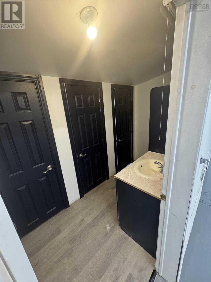 8 Bayview Road, Ingonish, Nova Scotia  B0C 1K0 - Photo 15 - 202607103