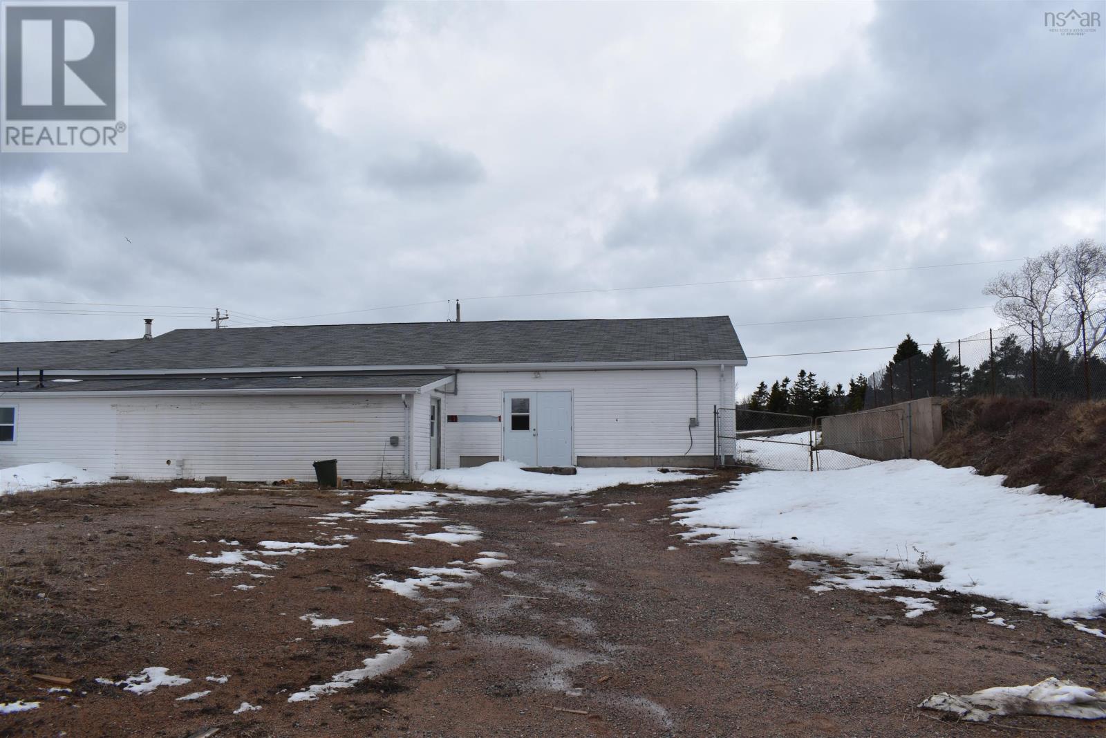 8 Bayview Road, Ingonish, Nova Scotia  B0C 1K0 - Photo 21 - 202607103