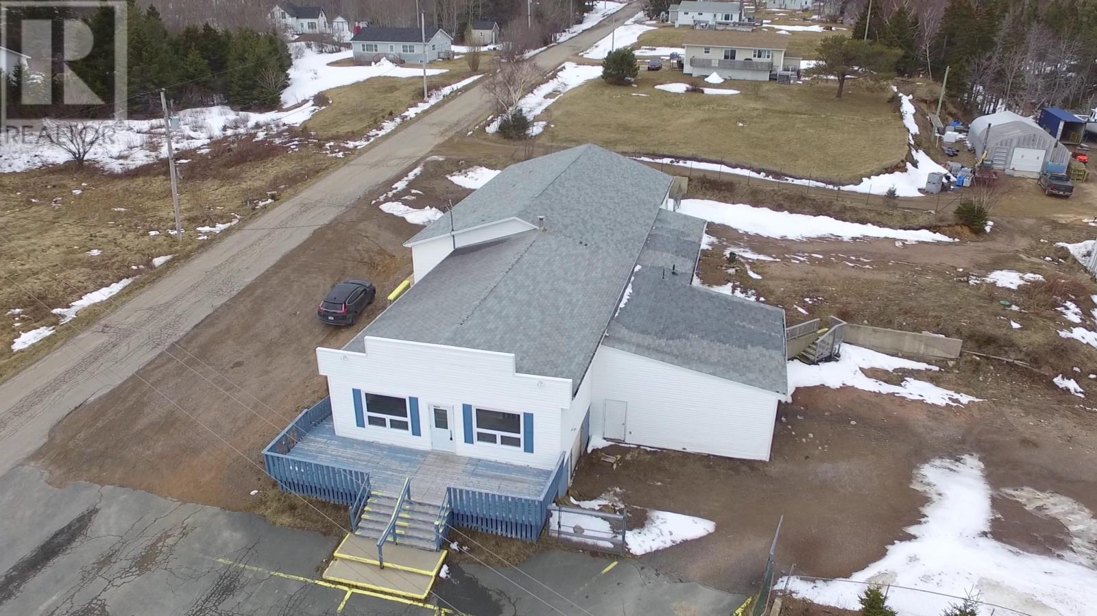 8 Bayview Road, Ingonish, Nova Scotia  B0C 1K0 - Photo 24 - 202607103