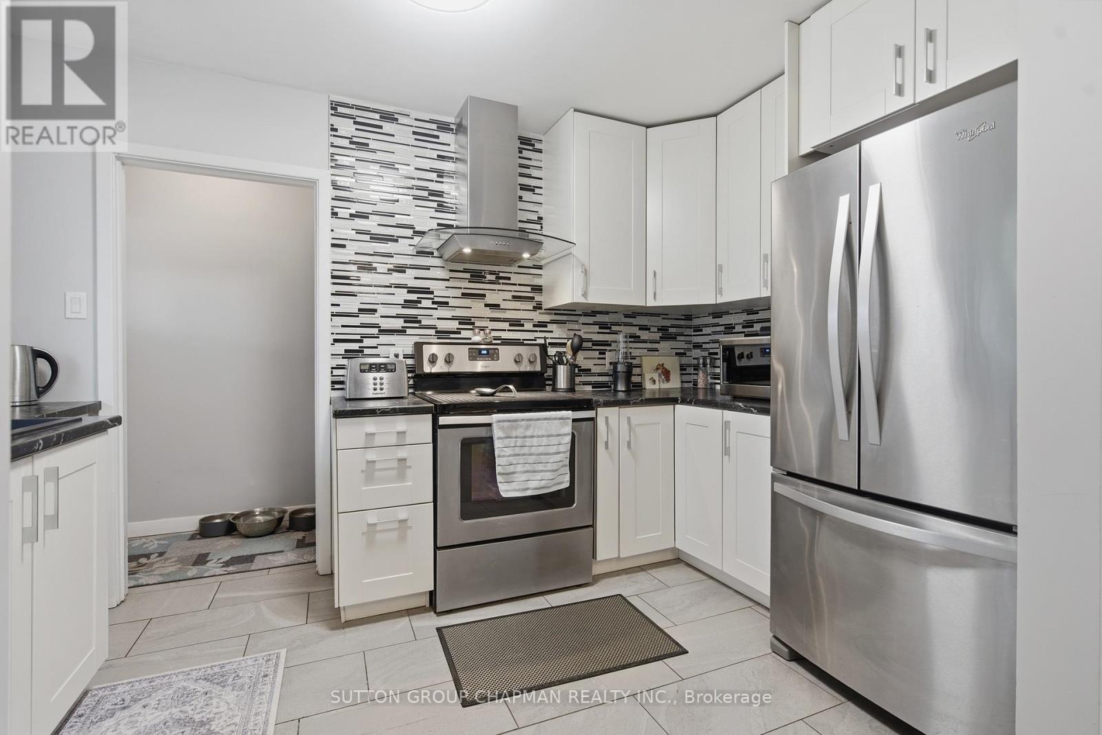 666 Santa Monica Road, London North, Ontario  N6H 3W1 - Photo 11 - X12988098
