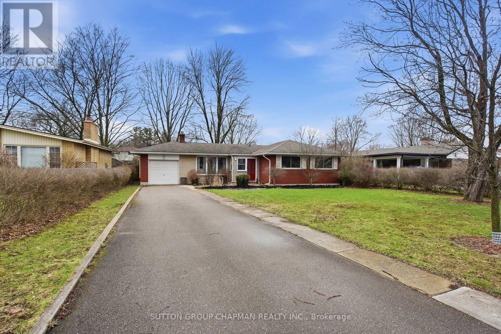 666 Santa Monica Road, London North, Ontario  N6H 3W1 - Photo 3 - X12988098