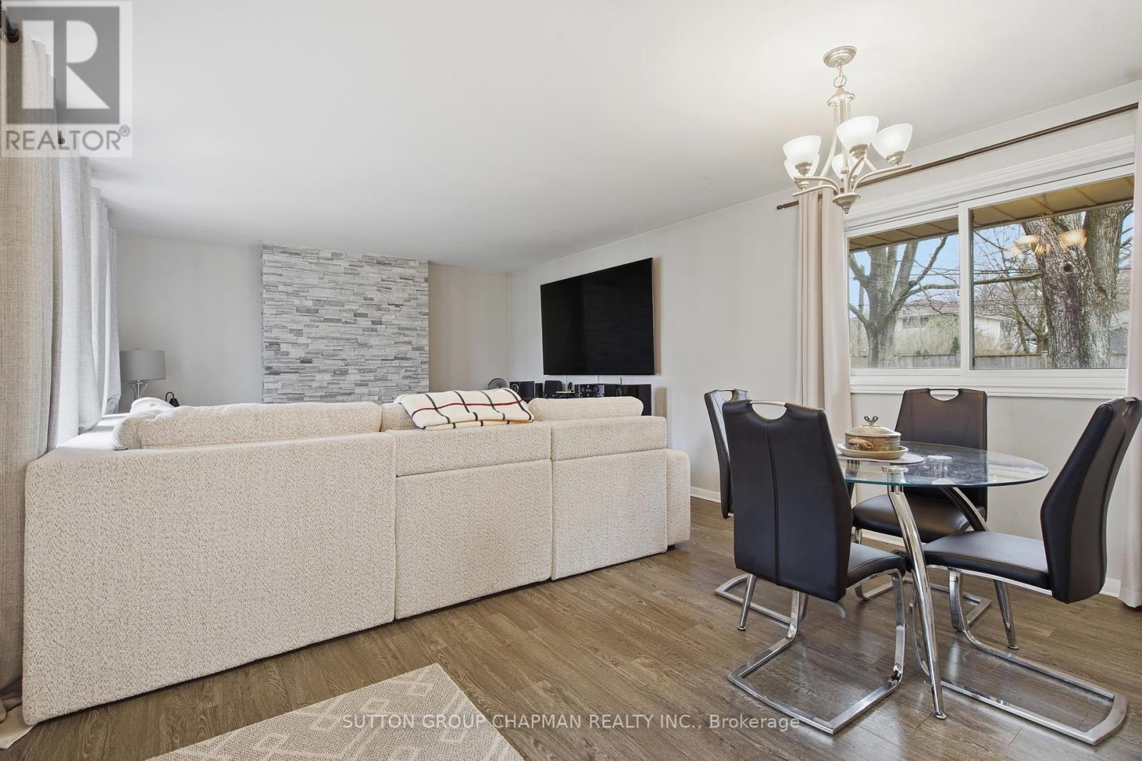 666 Santa Monica Road, London North, Ontario  N6H 3W1 - Photo 7 - X12988098