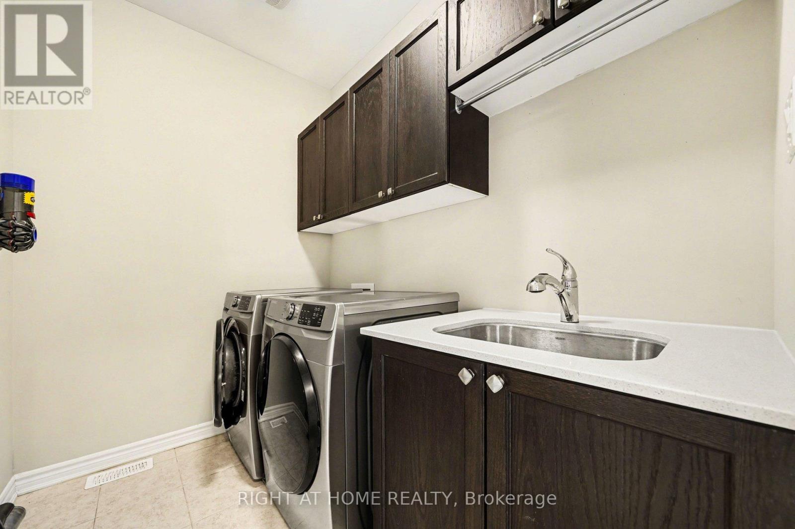 1089 Apolune Street, Ottawa, Ontario  K2J 6N8 - Photo 18 - X12988076