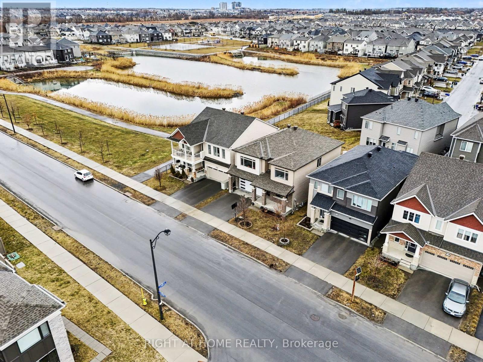 1089 Apolune Street, Ottawa, Ontario  K2J 6N8 - Photo 2 - X12988076