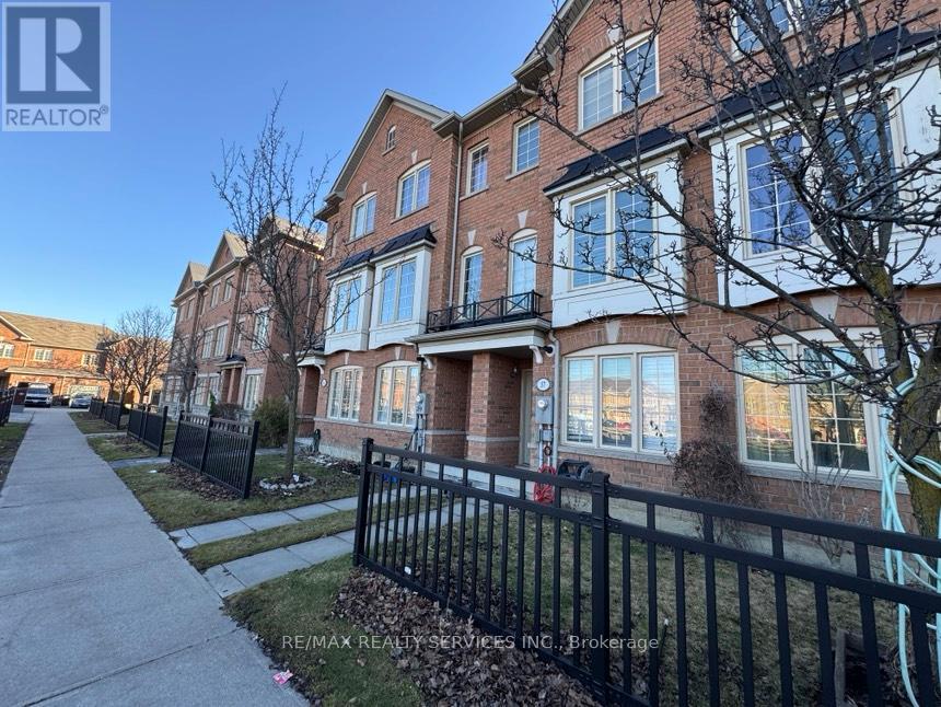 29 Peach Drive, Brampton, Ontario  L6R 0W5 - Photo 20 - W12957426