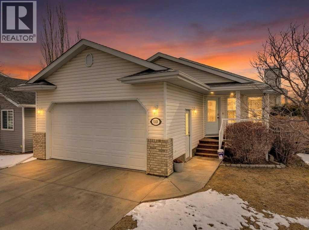 118 Duval Crescent, Red Deer, Alberta  T4R 2Z2 - Photo 3 - A2298426