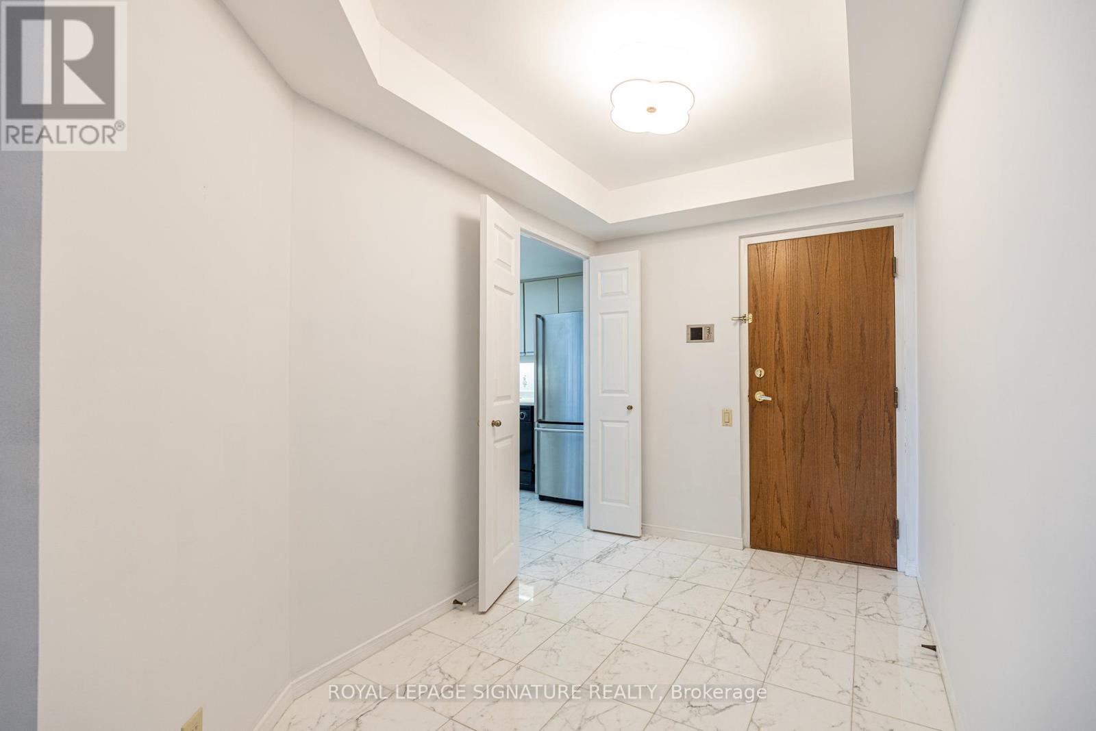 2004 - 3 Concorde Place, Toronto, Ontario  M3C 3K7 - Photo 15 - C12988096