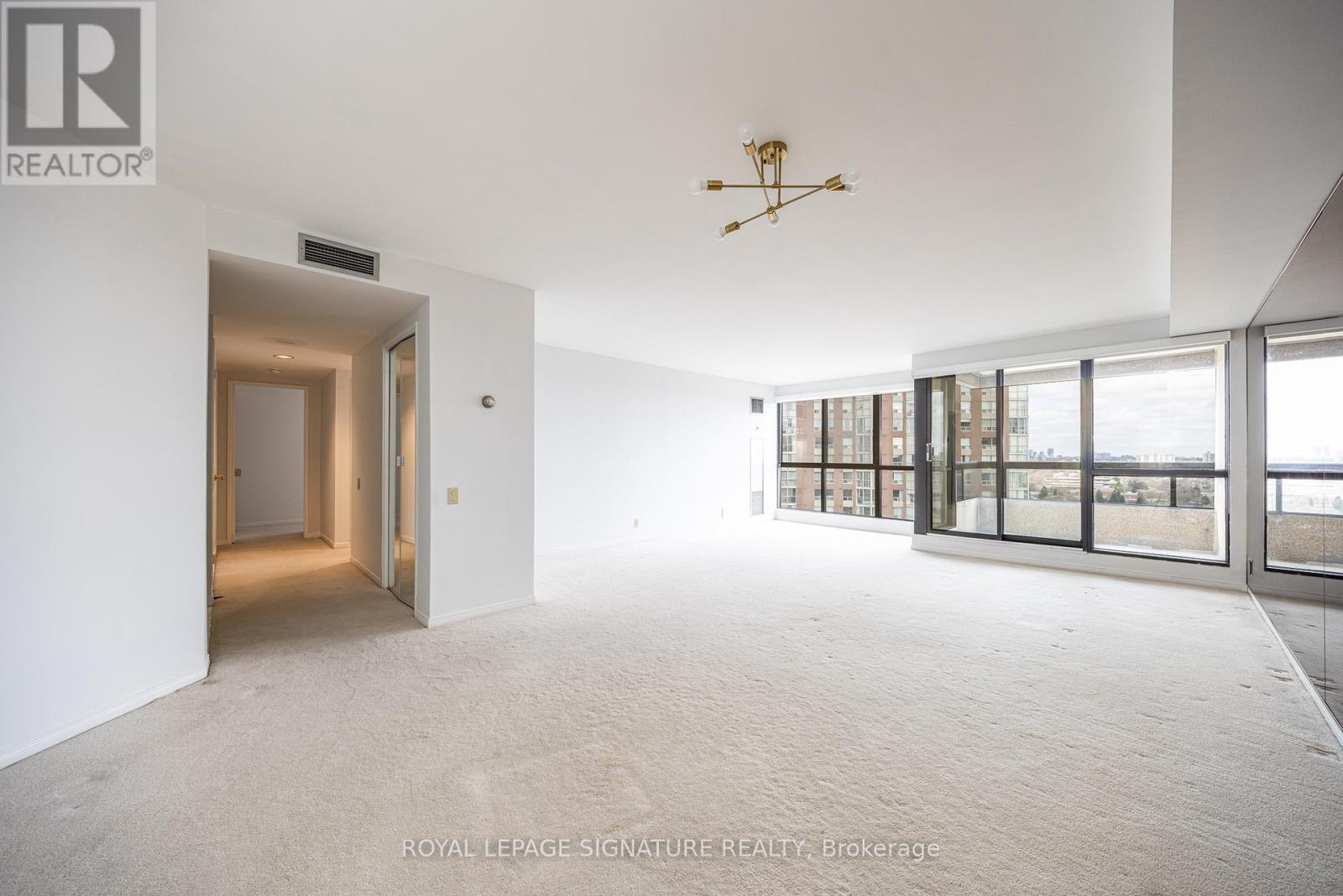 2004 - 3 Concorde Place, Toronto, Ontario  M3C 3K7 - Photo 21 - C12988096