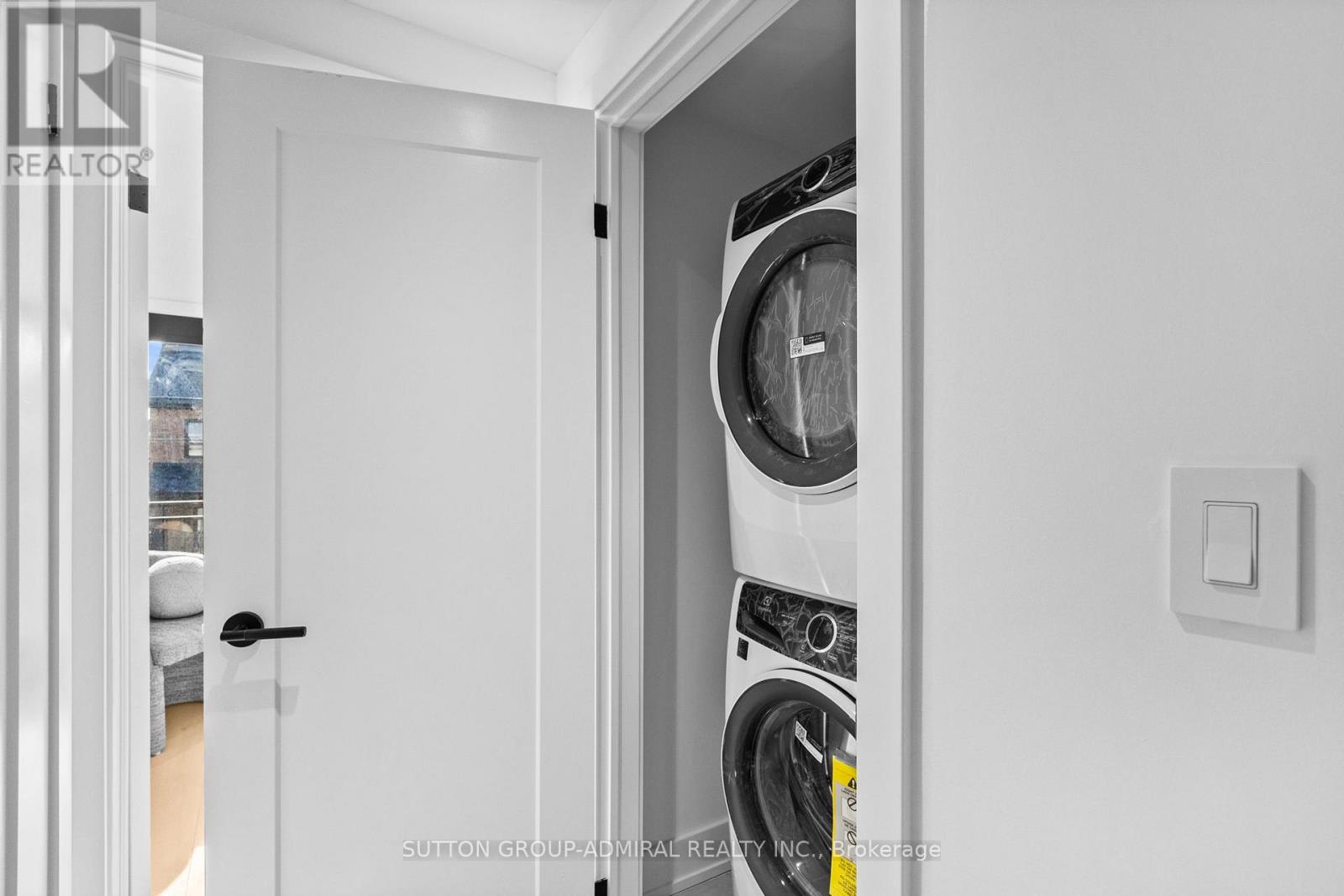 25 Coolmine Road, Toronto, Ontario  M6J 3G1 - Photo 26 - C12978416