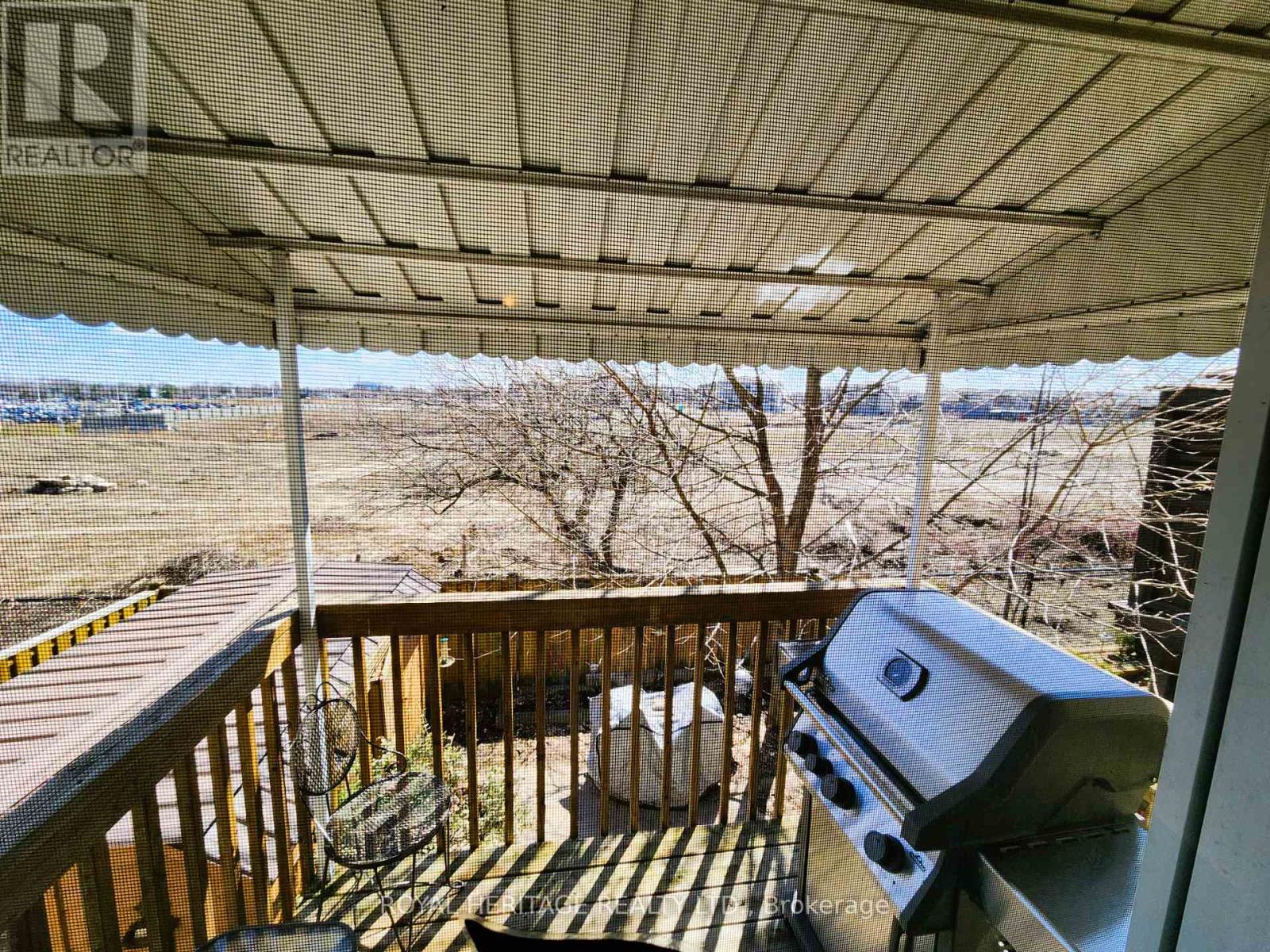 127 Knapton Drive, Newmarket, Ontario  L3X 3B3 - Photo 11 - N12843198