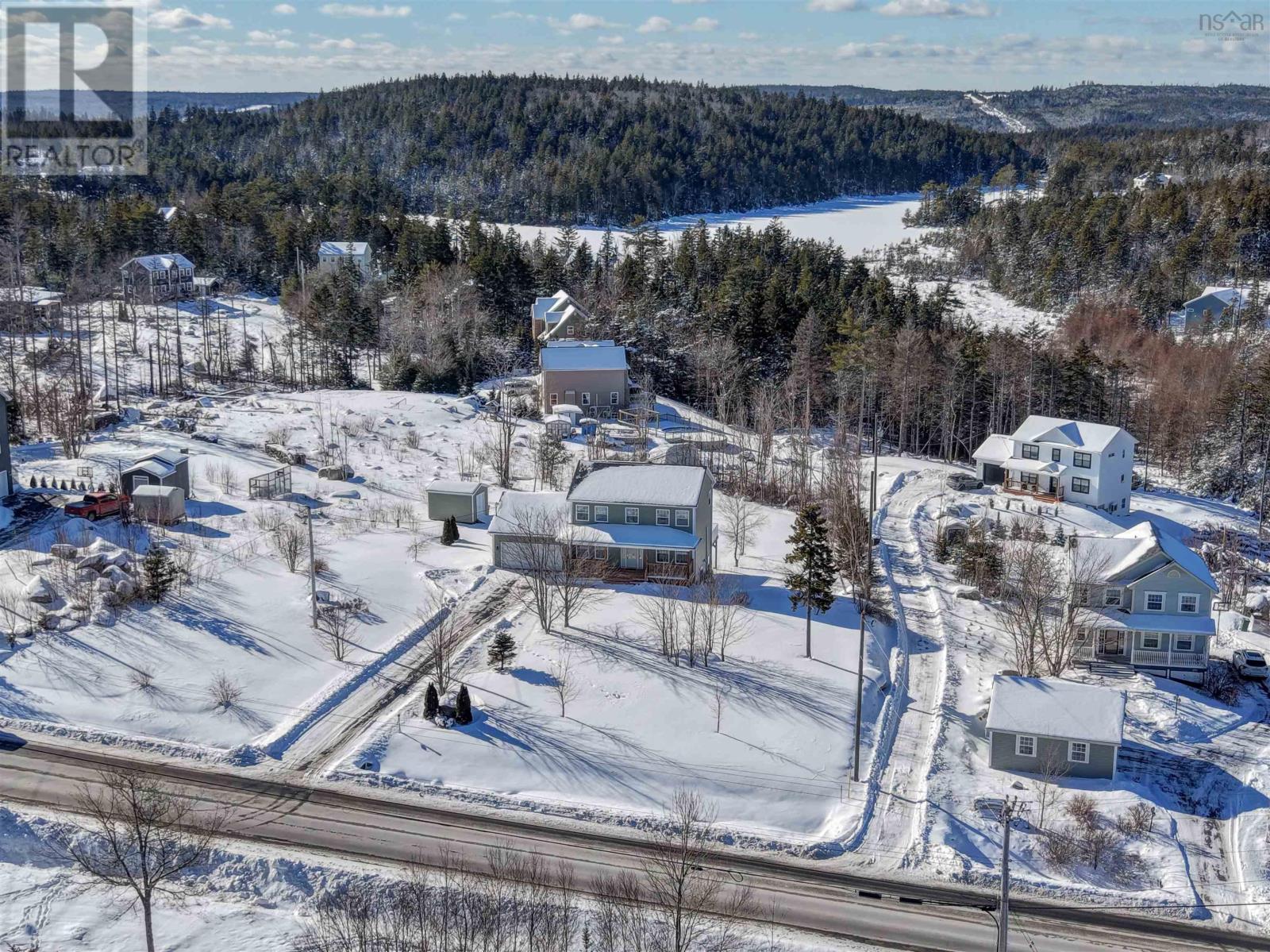 677 Westwood Boulevard, Westwood Hills, Upper Tantallon, Nova Scotia  B3Z 4K6 - Photo 2 - 202602014